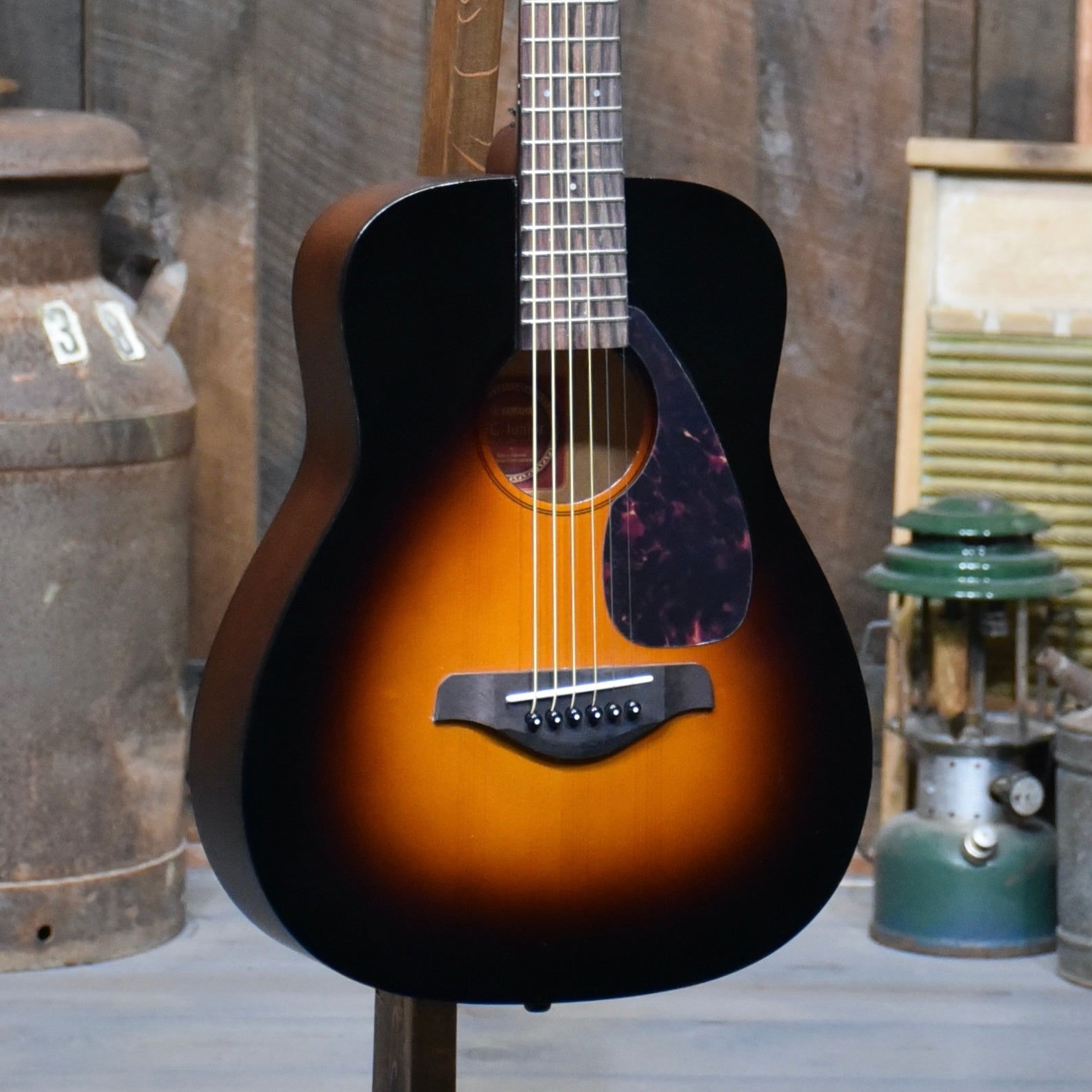 YAMAHA FG-Junior JR2 サンバースト 
付属ギターケース付き Yamaha FG-Junior JR2 TBS 3/4-size Dreadnought With Case