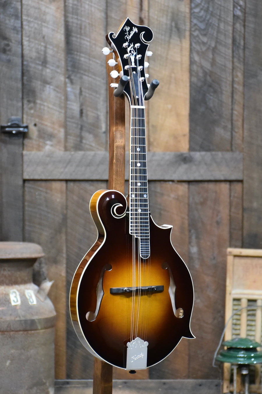 Kentucky 50th Anniversary KM-1050-LTD Limited Master F-Style Mandolin With Case - Vintage Sunburst