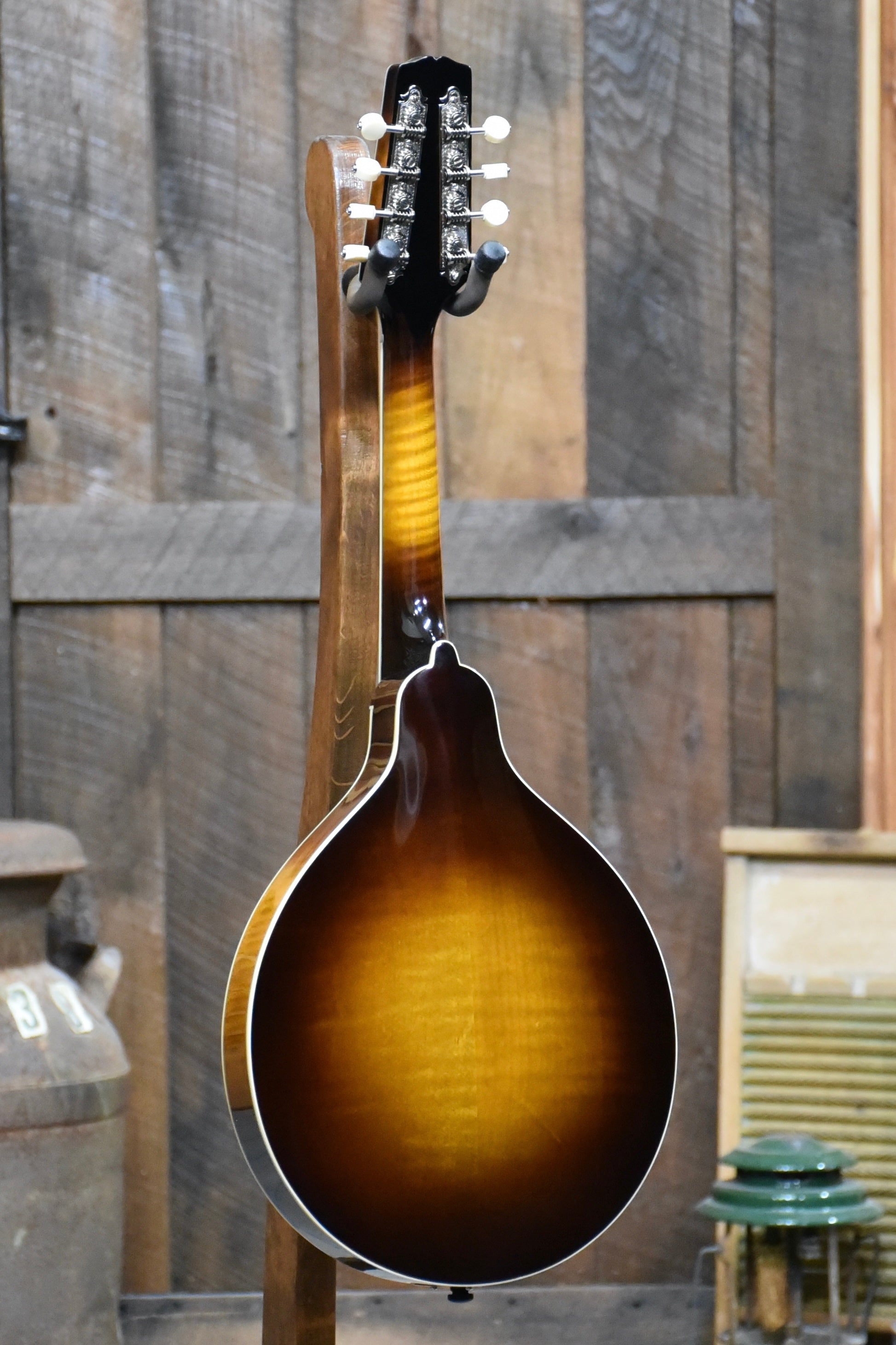 Kentucky KM-950 A-Style Mandolin With Case