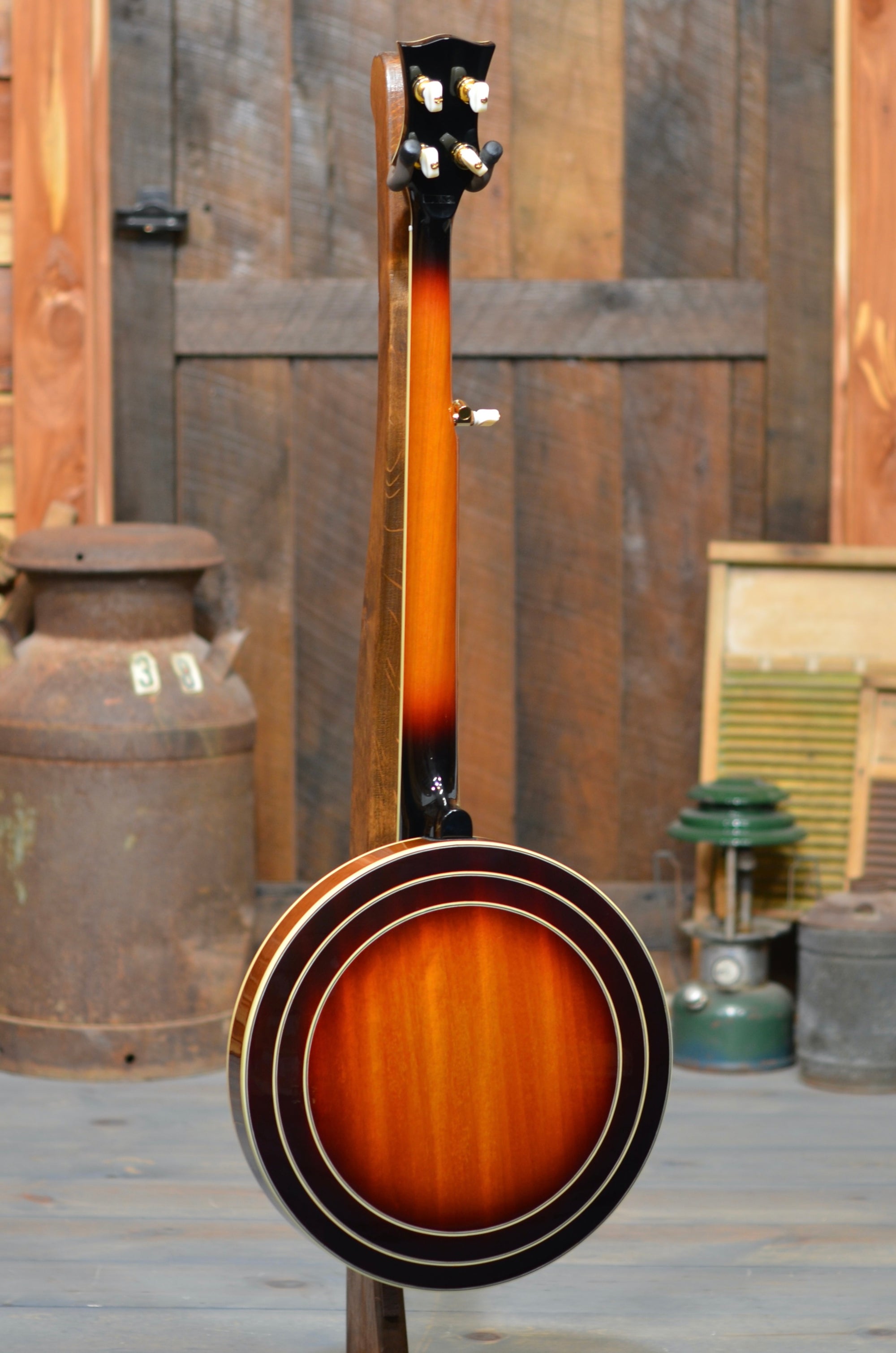 Gold Tone Mastertone™ OB-2 Gold Engraved Bowtie Banjo with Case