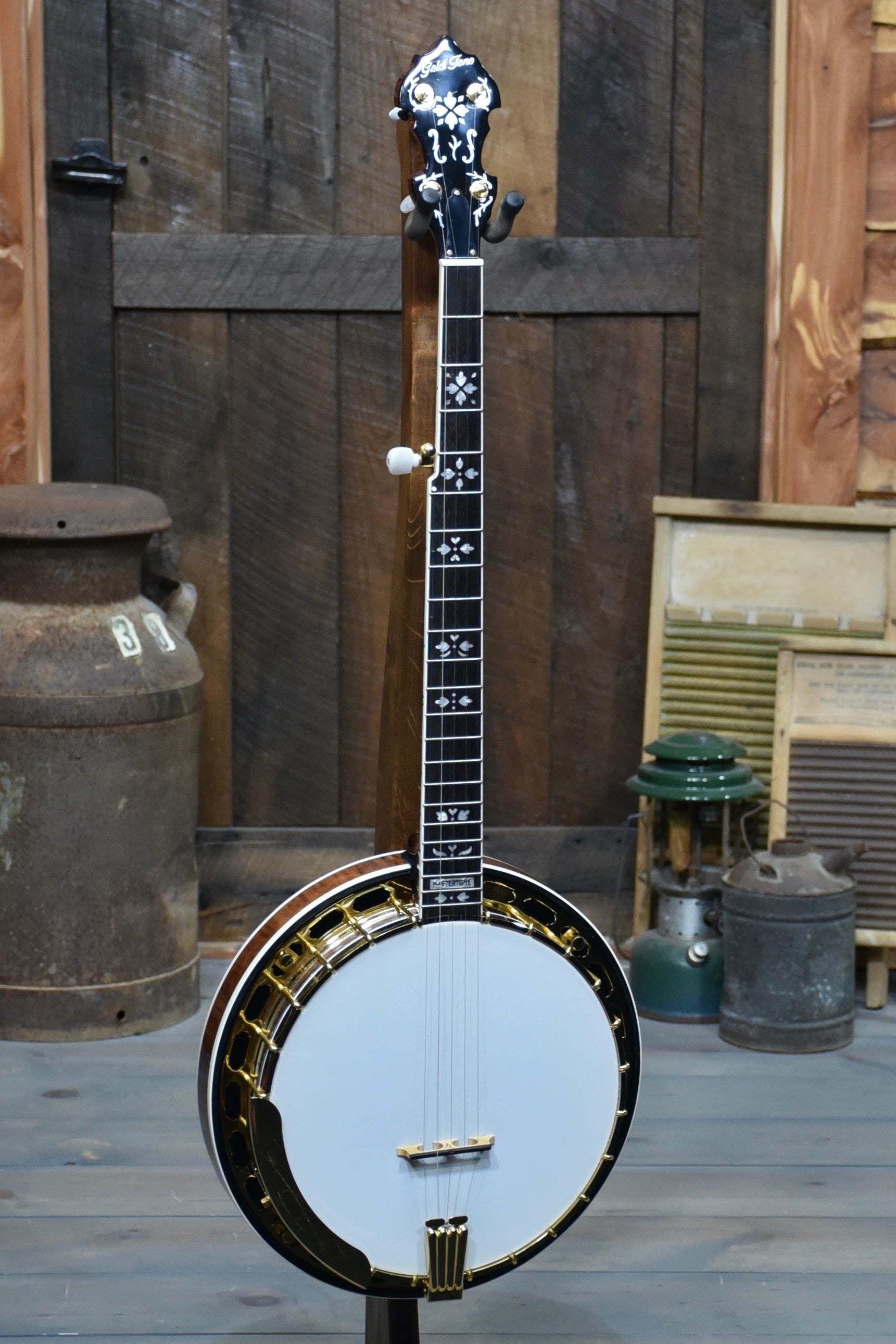 Pre-Owned Gold Tone Mastertone™ OB-Grandee: Orange Blossom Grandee Resonator Banjo with Case