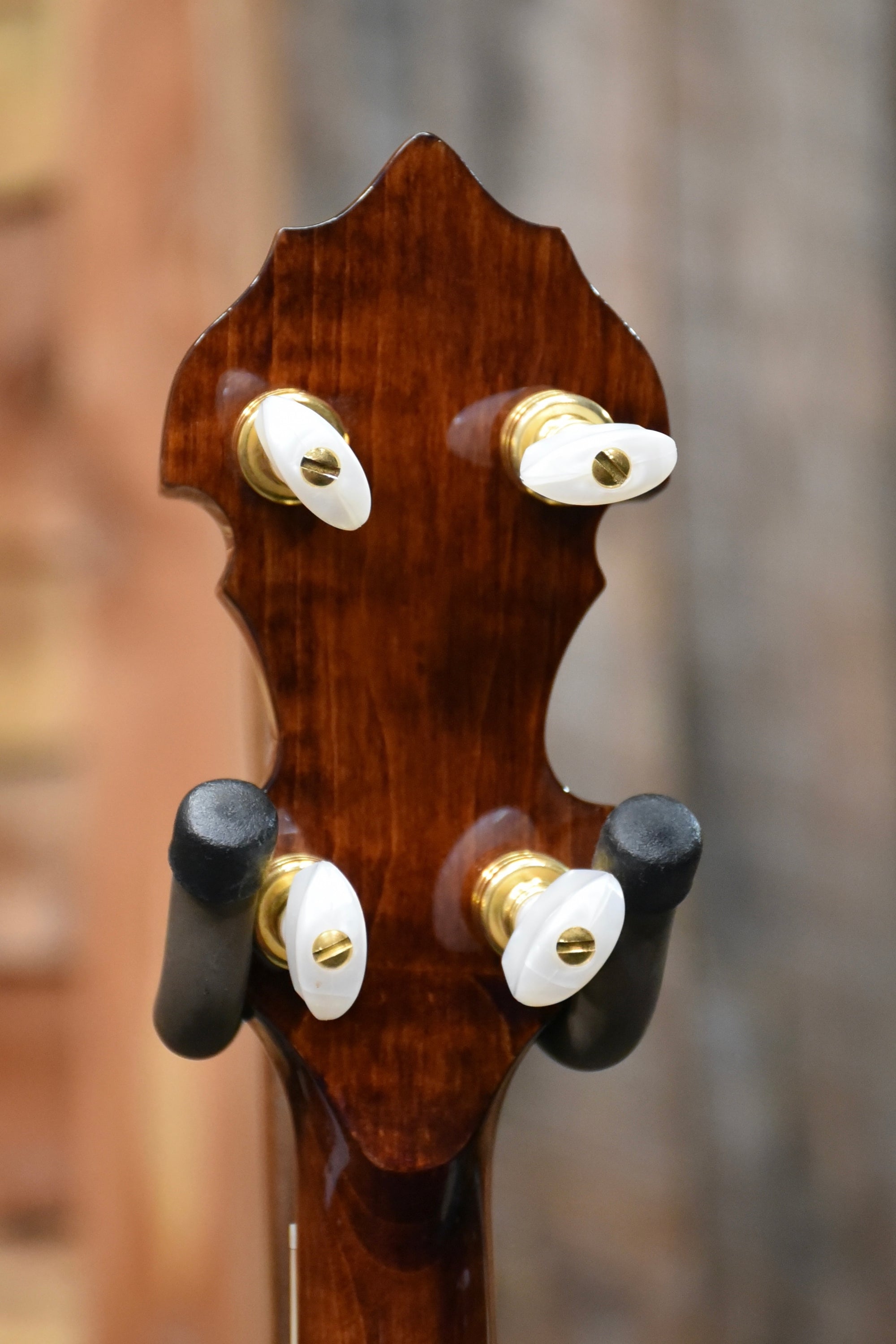 Gold Tone Mastertone™ OB-Grandee: Orange Blossom Grandee Resonator Banjo with Flying Eagle Inlay and With Case