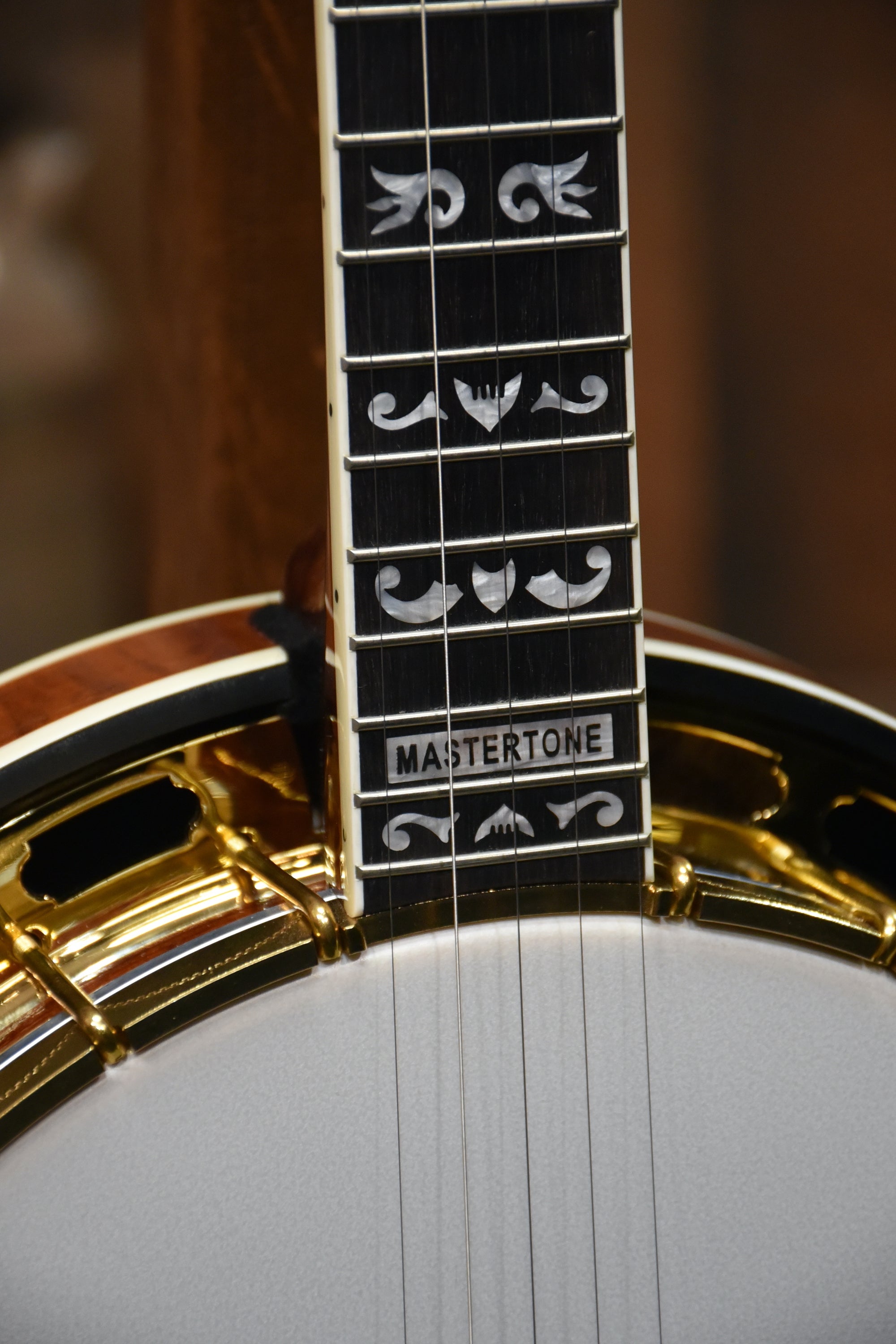 Gold Tone Mastertone™ OB-Grandee: Orange Blossom Grandee Resonator Banjo with Flying Eagle Inlay and With Case