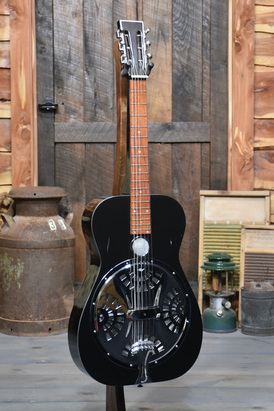 Pre-Owned Early 1930’s Squareneck Cyclops Dobro with Case