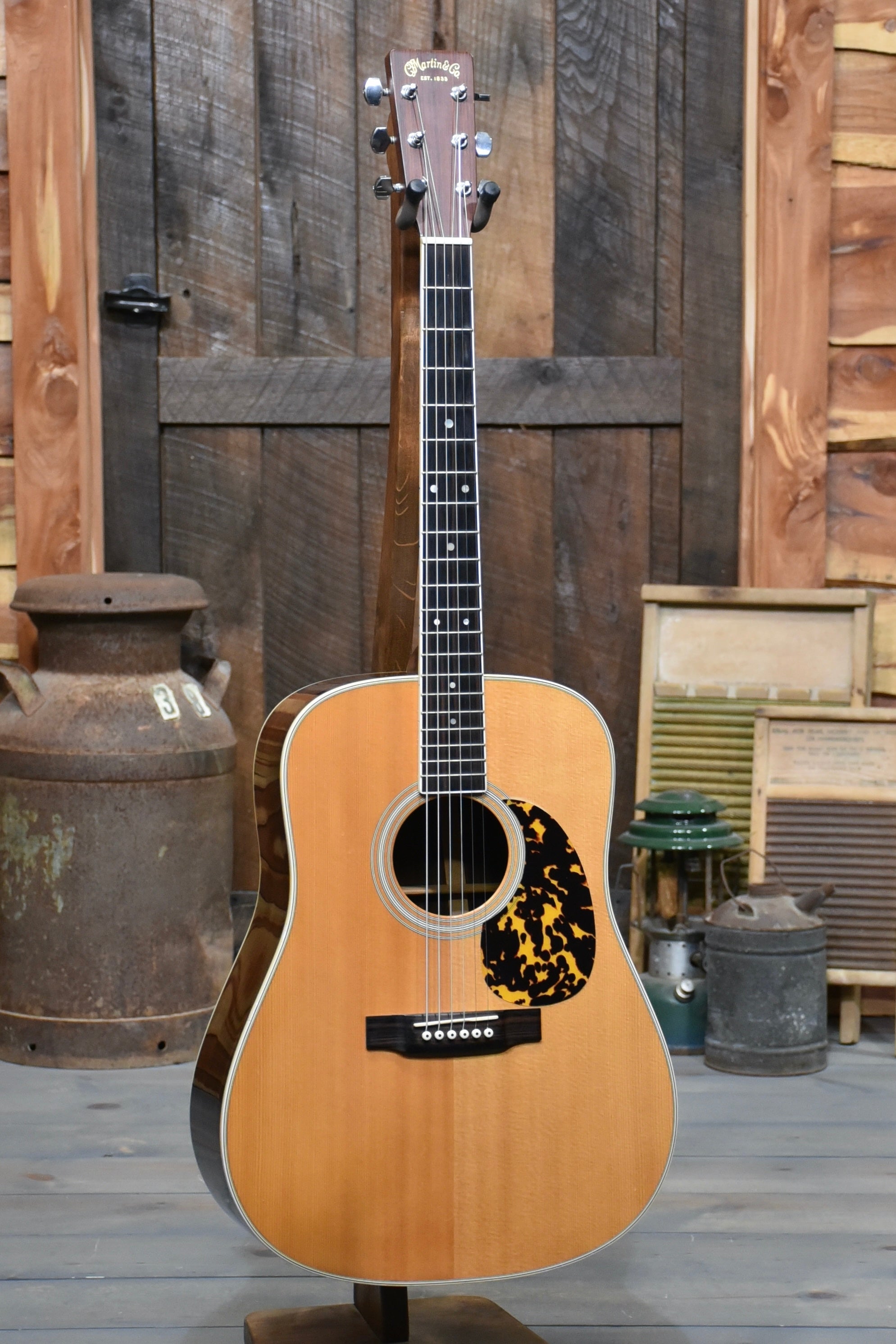 Pre-Owned Martin D-35 Dreadnought Guitar With Case