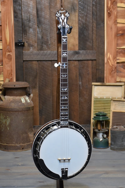 Pre-Owned Davis Vintage Tone VT-45 Walnut Banjo With Case