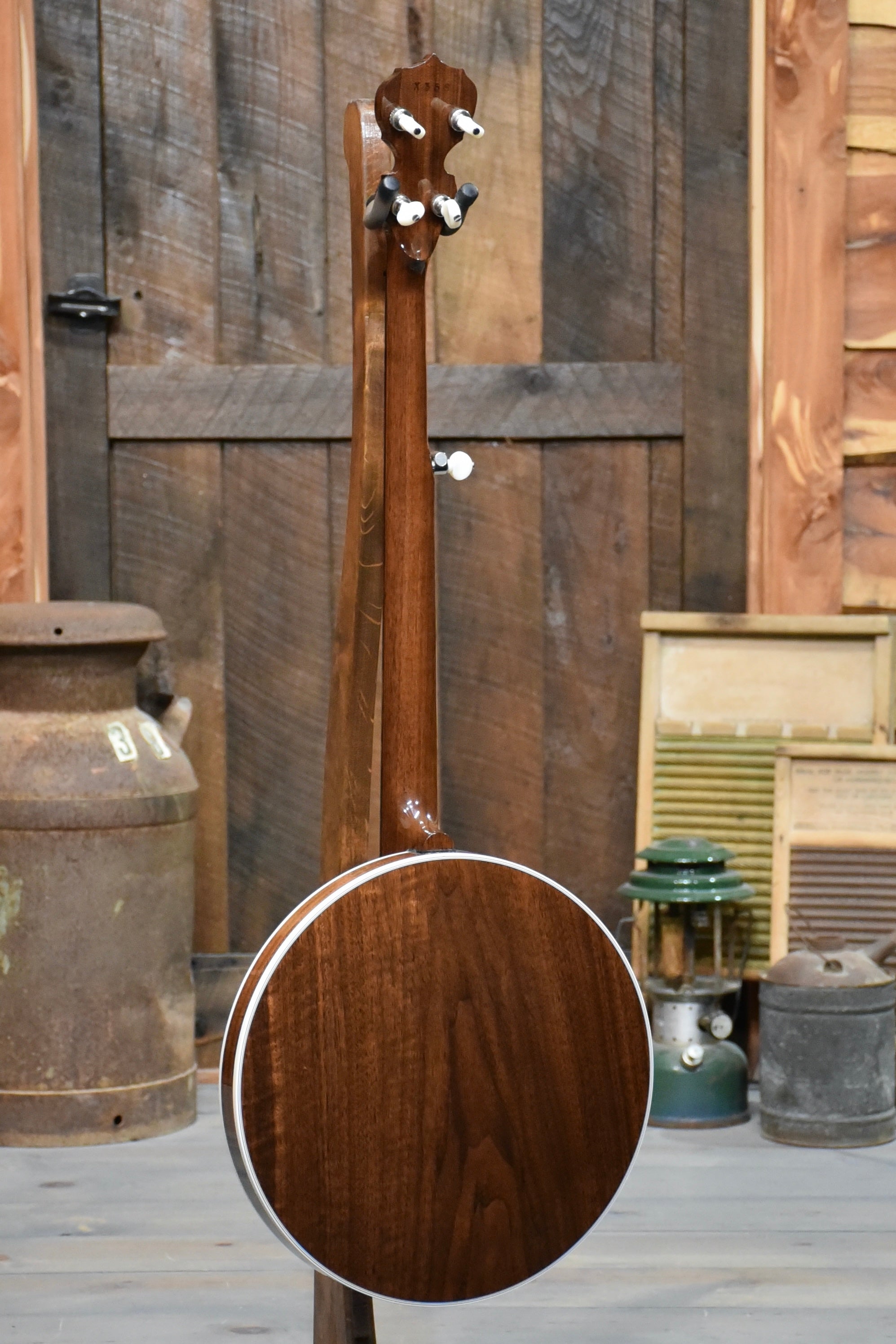 Pre-Owned Deering Deluxe 5-String Banjo with Case