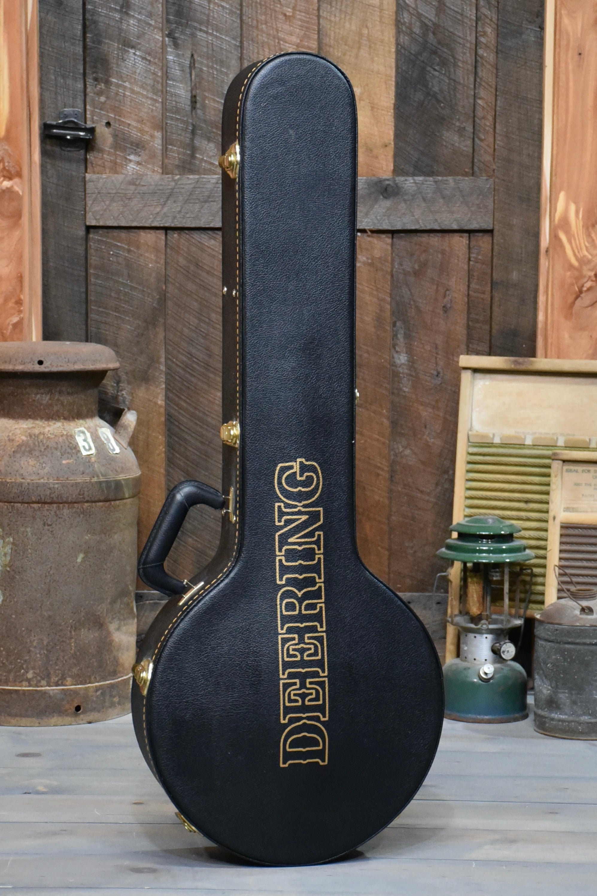 Pre-Owned Deering Deluxe 5-String Banjo with Case