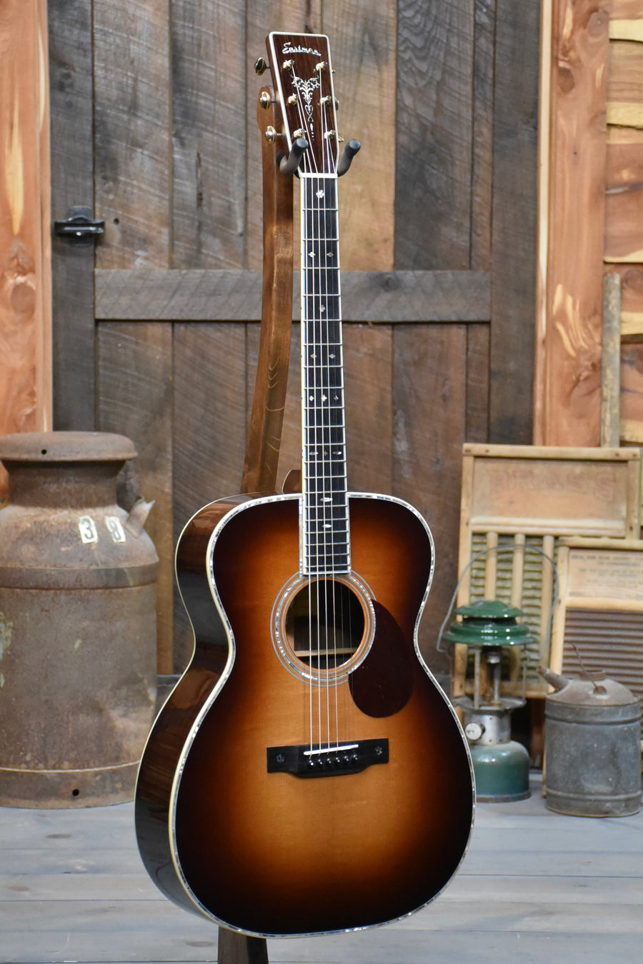 Pre-Owned Eastman E40-OM-TC-SB Sunburst Acoustic Guitar With Case