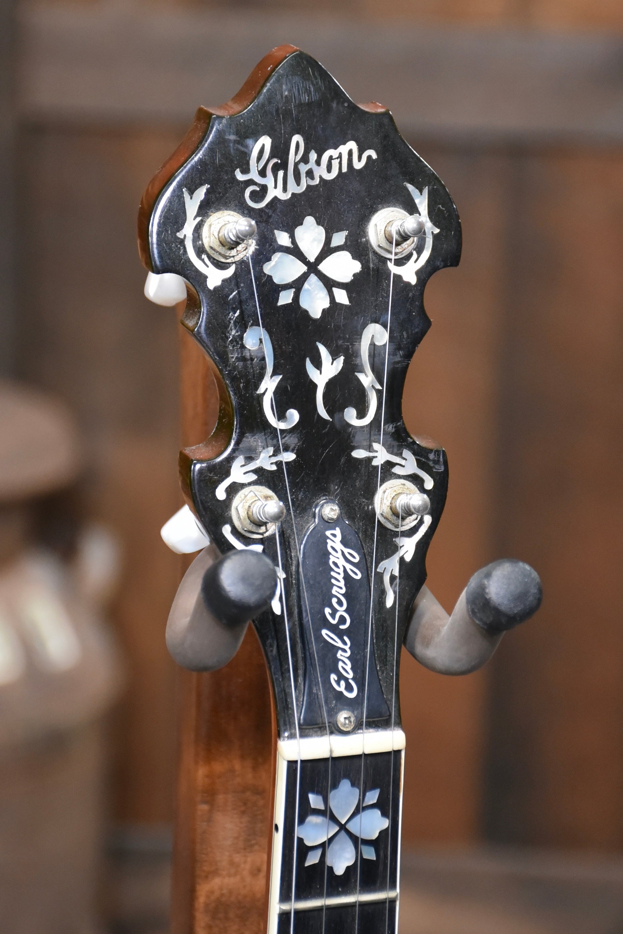 Pre-Owned Gibson Earl Scruggs Model 5-String Banjo With Case