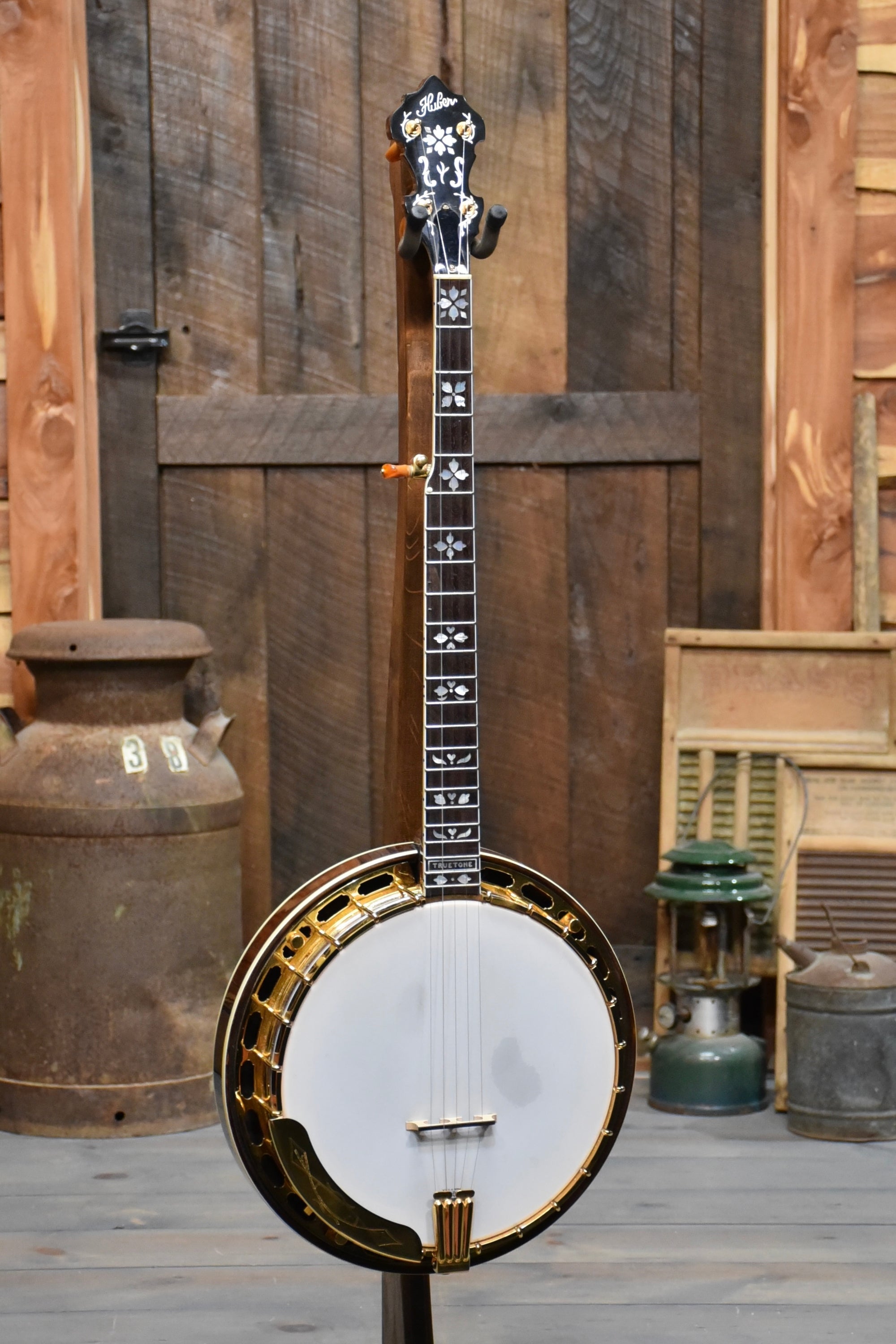 Pre-Owned Huber Granada Truetone 5-String Banjo with Case