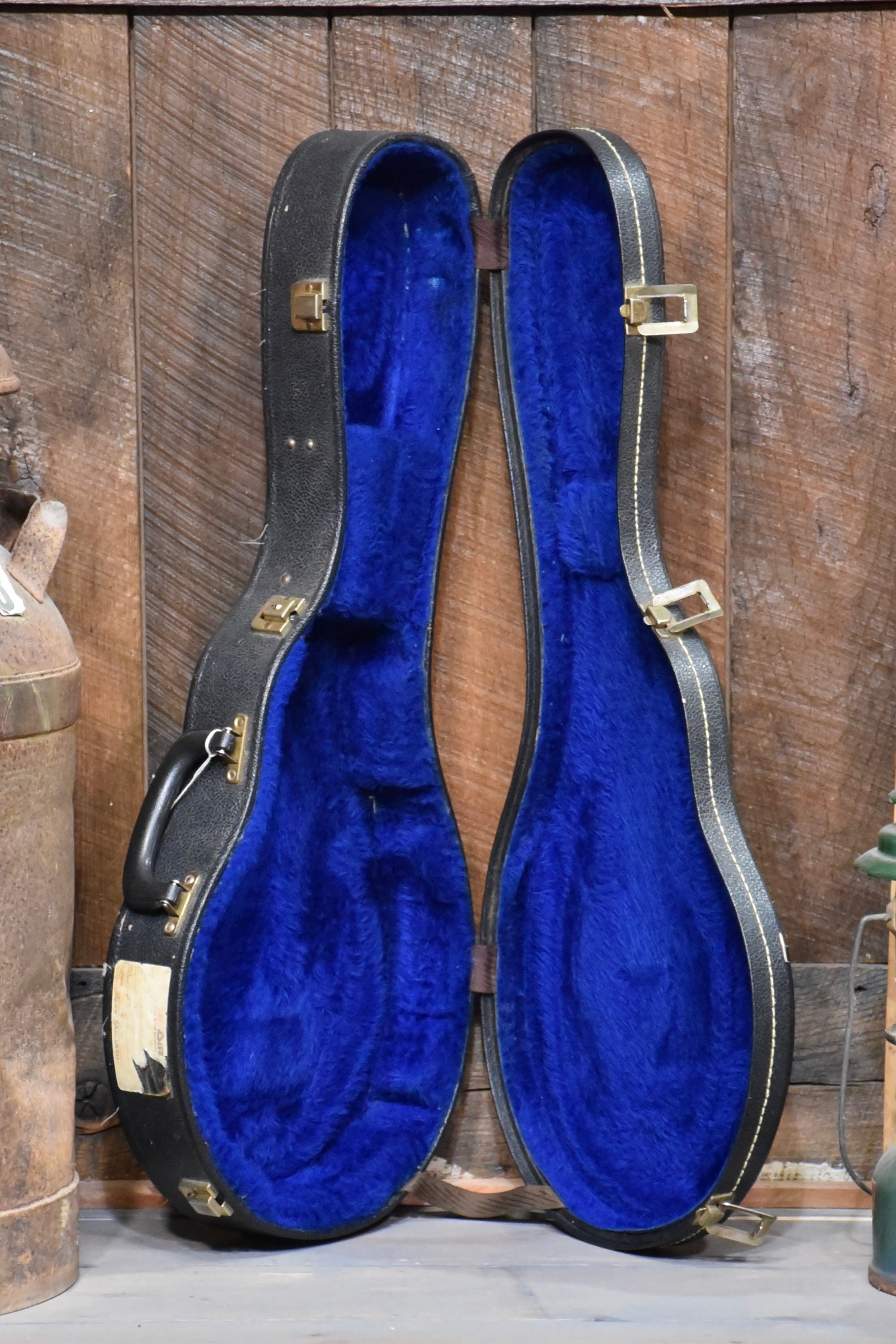 Pre-Owned Kentucky KM-855 F-Style Mandolin With Case