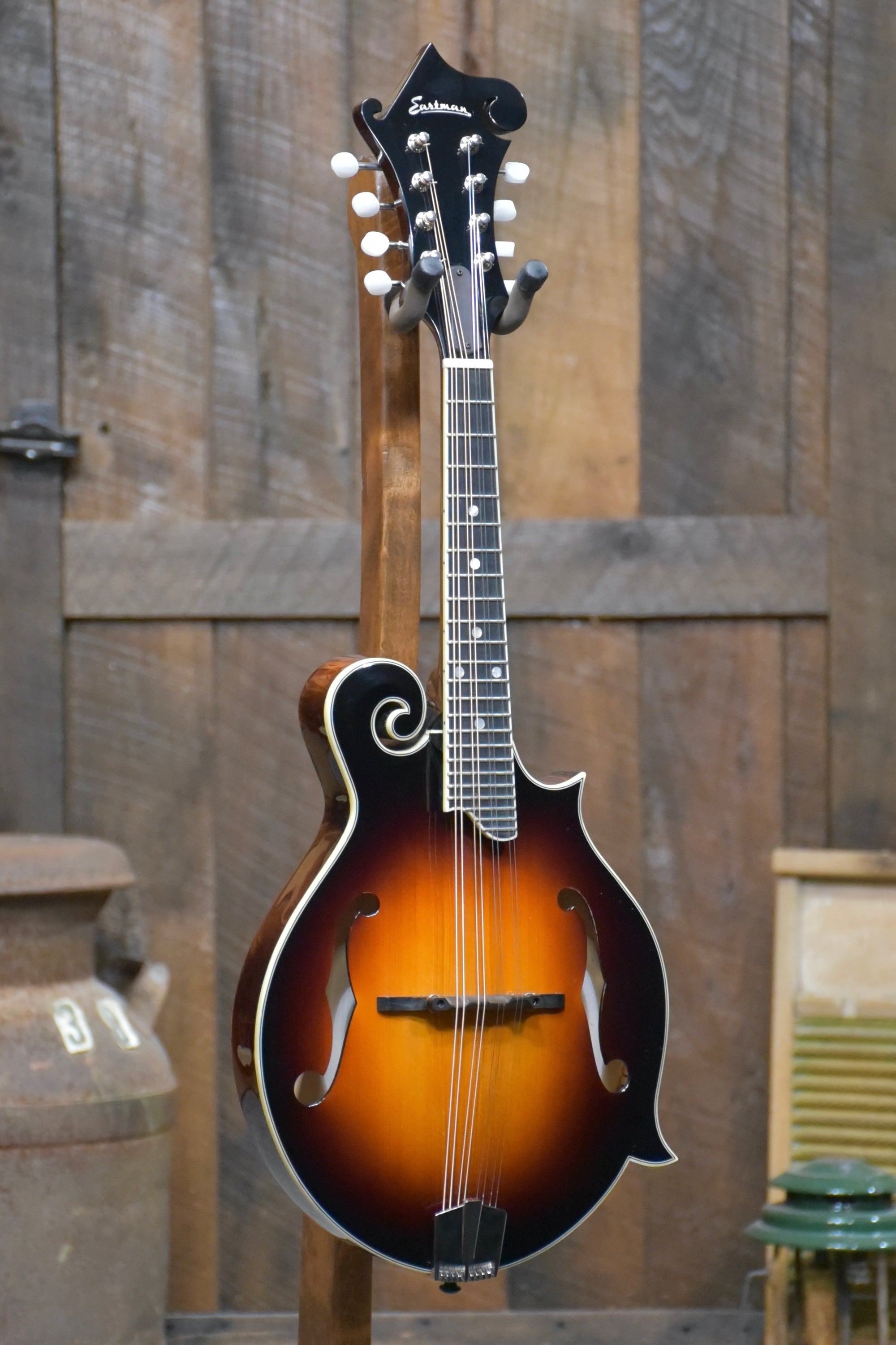 Pre-Owned Eastman MD515-CS F-Style Mandolin With Case