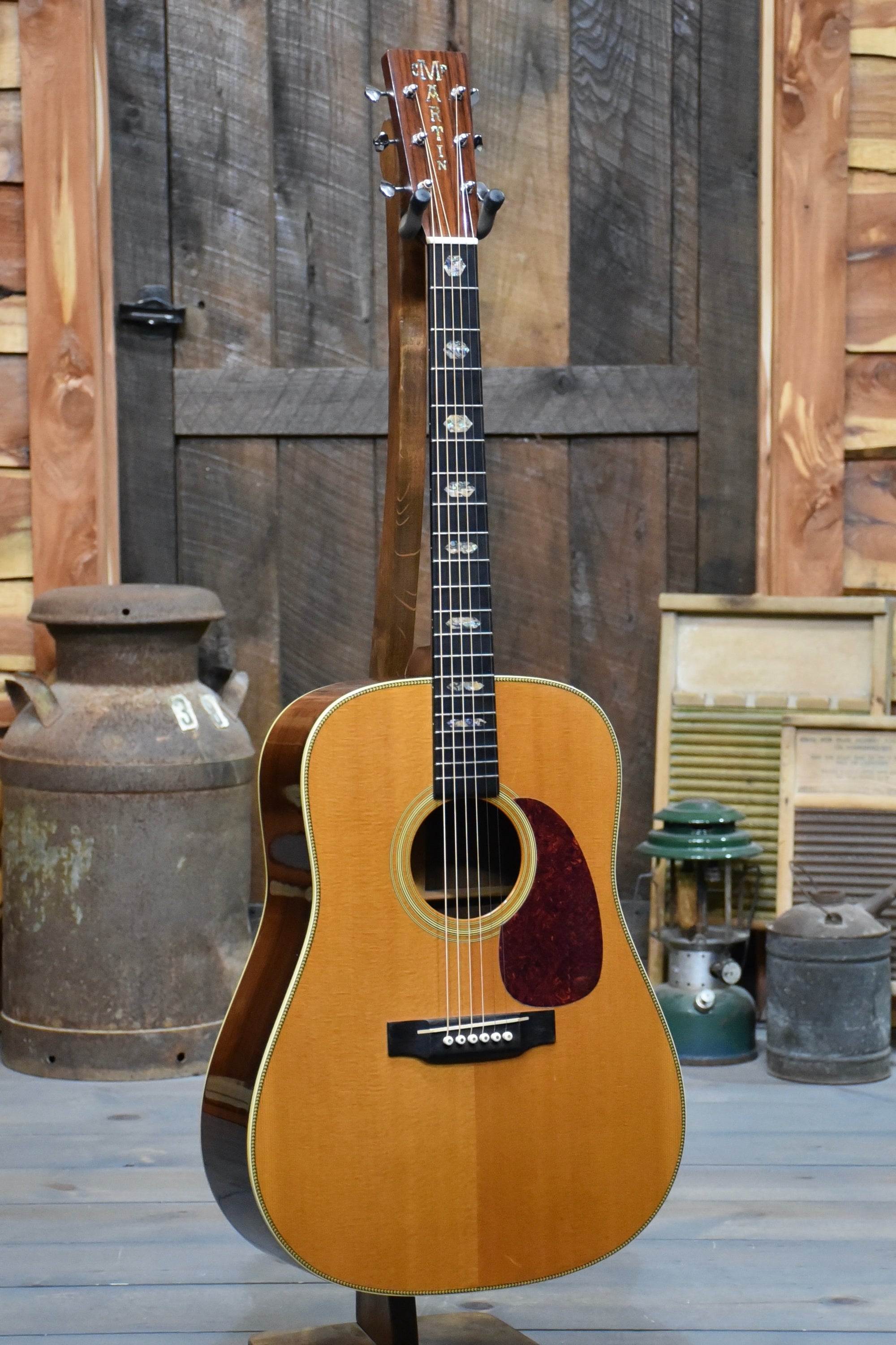 Pre-Owned Martin HD-28V “Custom” Dreadnought Guitar With Case