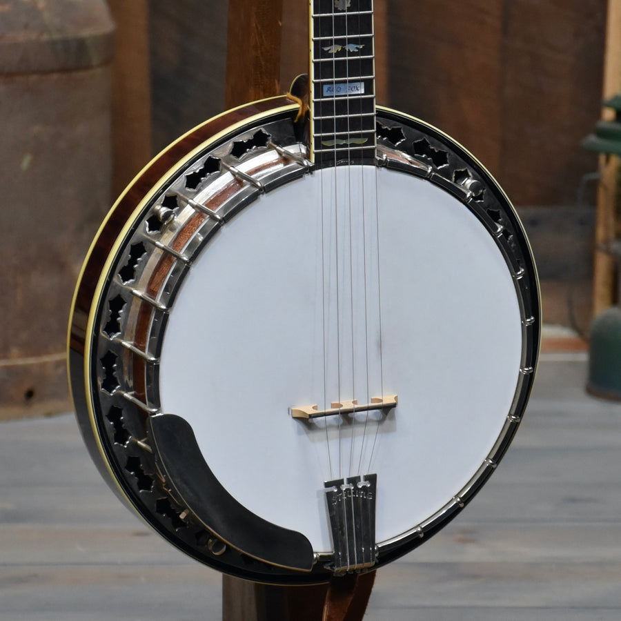 Pre-Owned Stelling Red Fox 5-String Maple Banjo With Case