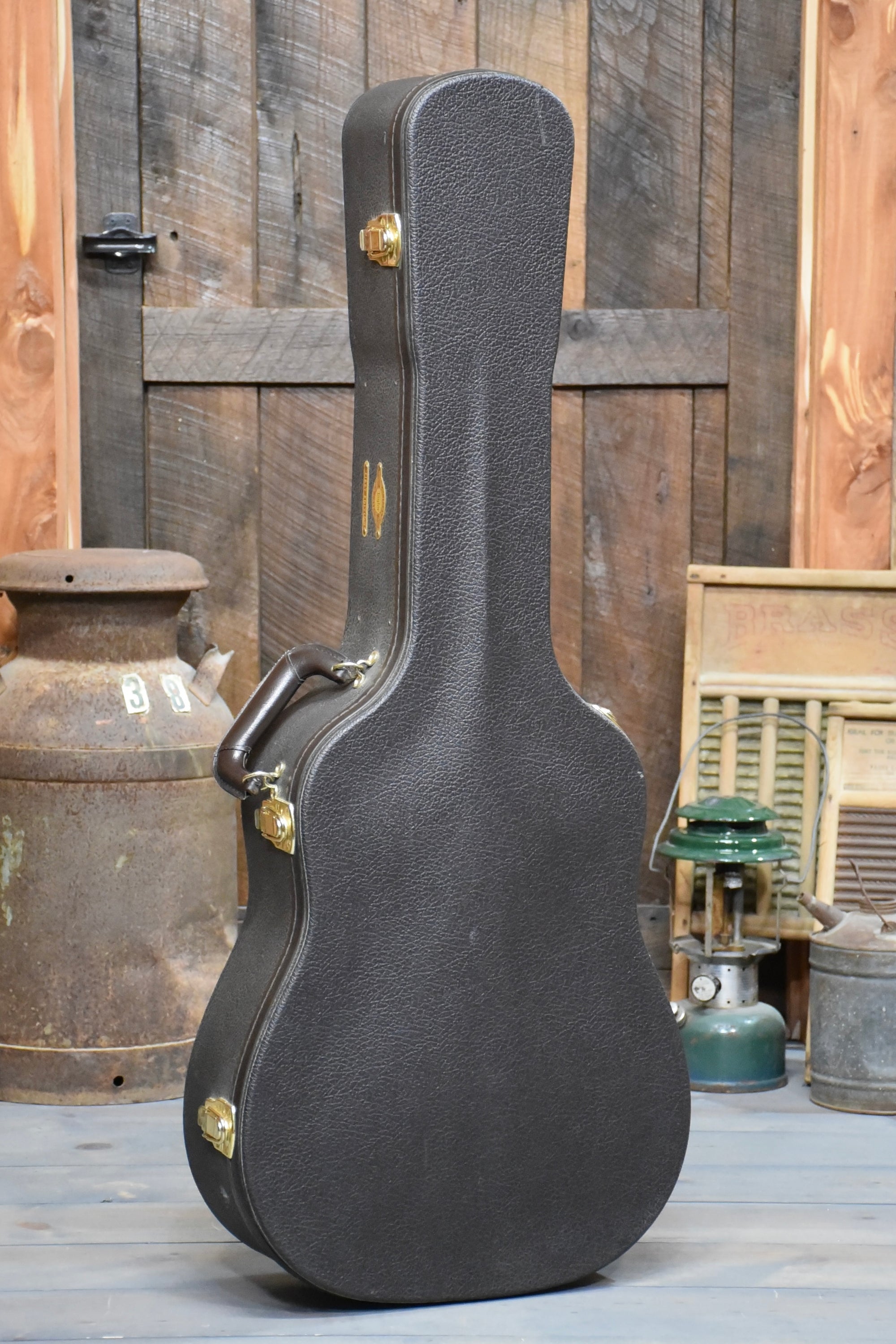 Pre-Owned Taylor 810e Limited “First Edition” Acoustic Guitar With Case