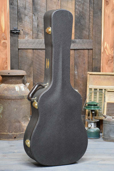 Pre-Owned Taylor 810e Limited “First Edition” Acoustic Guitar With Case