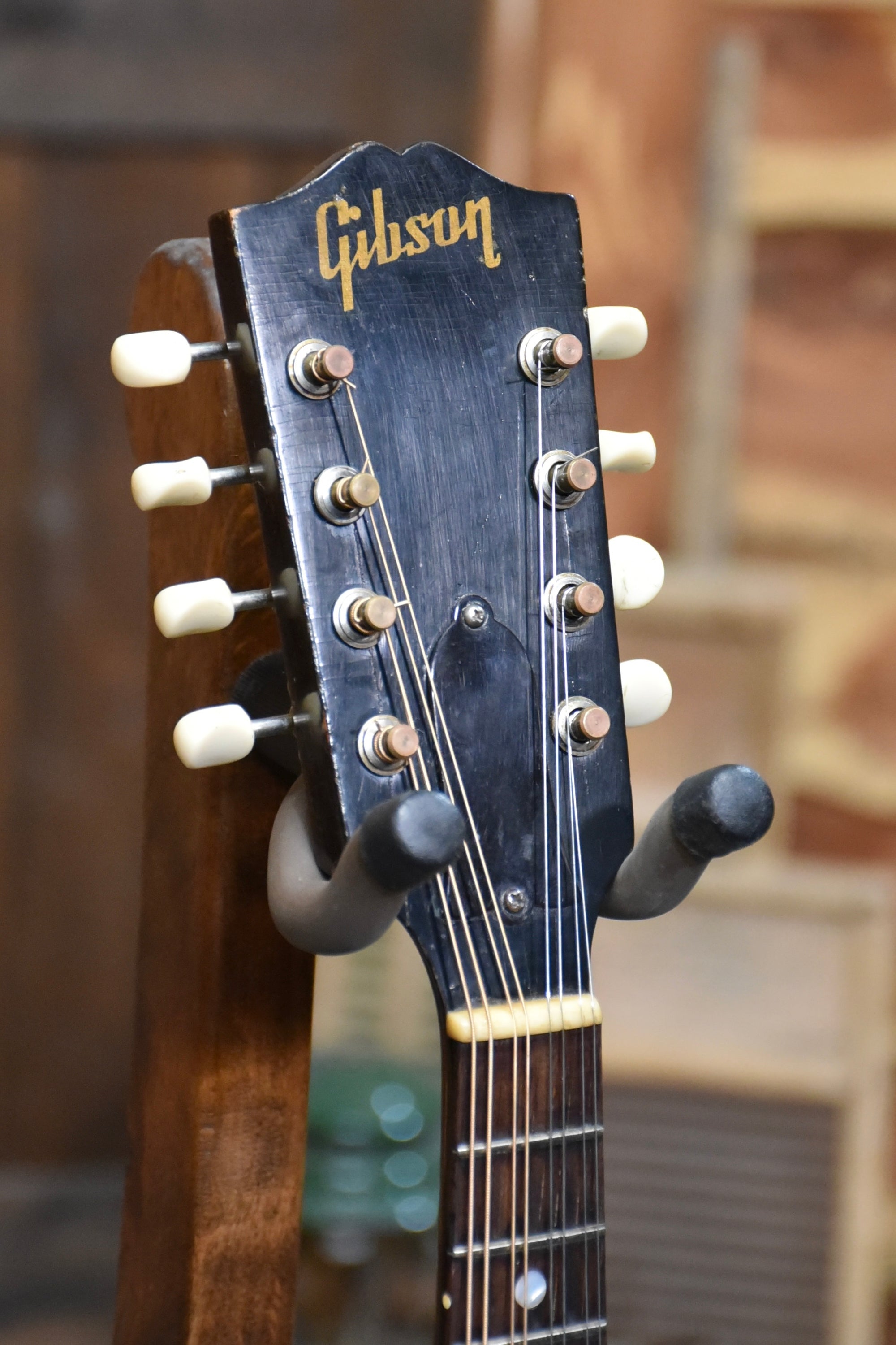 Pre-Owned Gibson Vintage A-50 Mandolin with Case