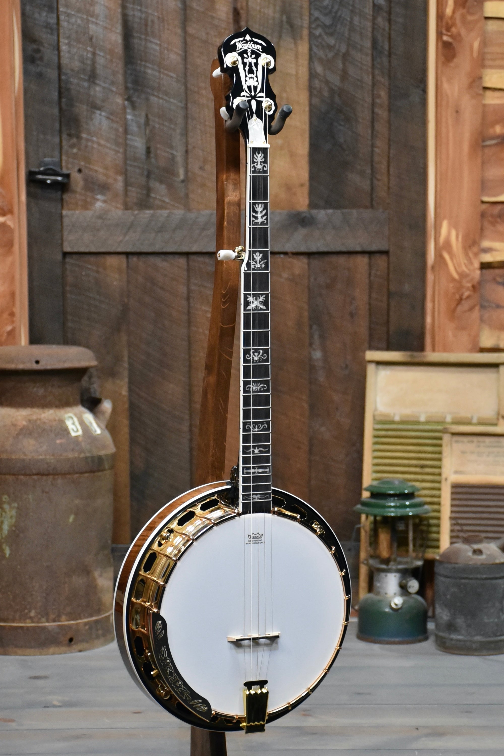 Pre-Owned Washburn B17 Americana 5-String Banjo With Case