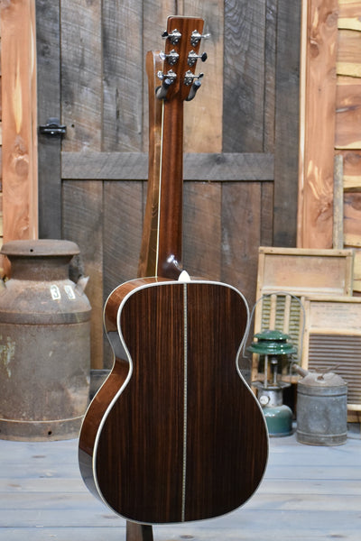 Pre-Owned Eastman E40-OM-TC Acoustic Guitar With Case