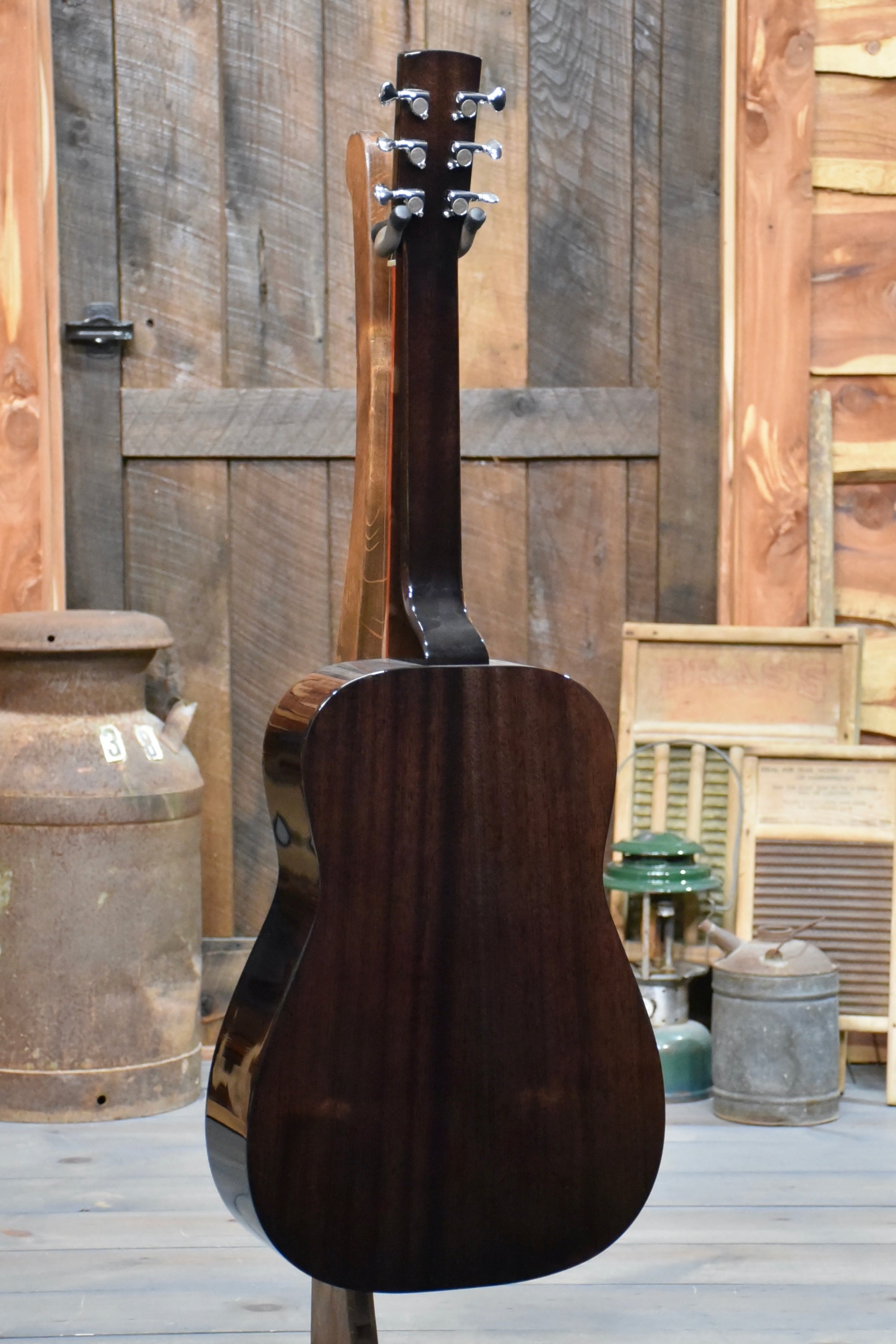 Pre-Owned Beard Jerry Douglas Dobro with Case