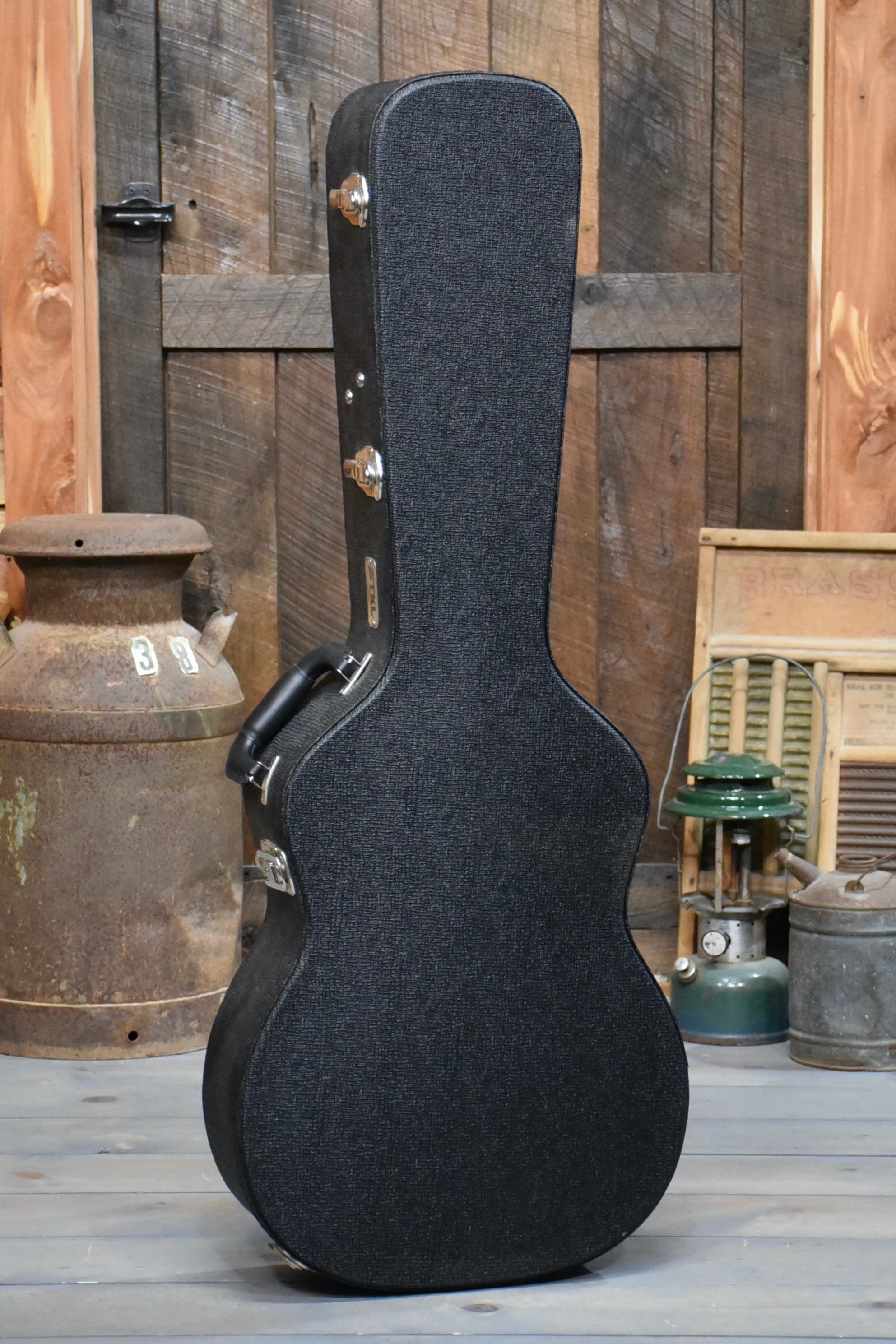 Pre-Owned Beard Jerry Douglas Dobro with Case