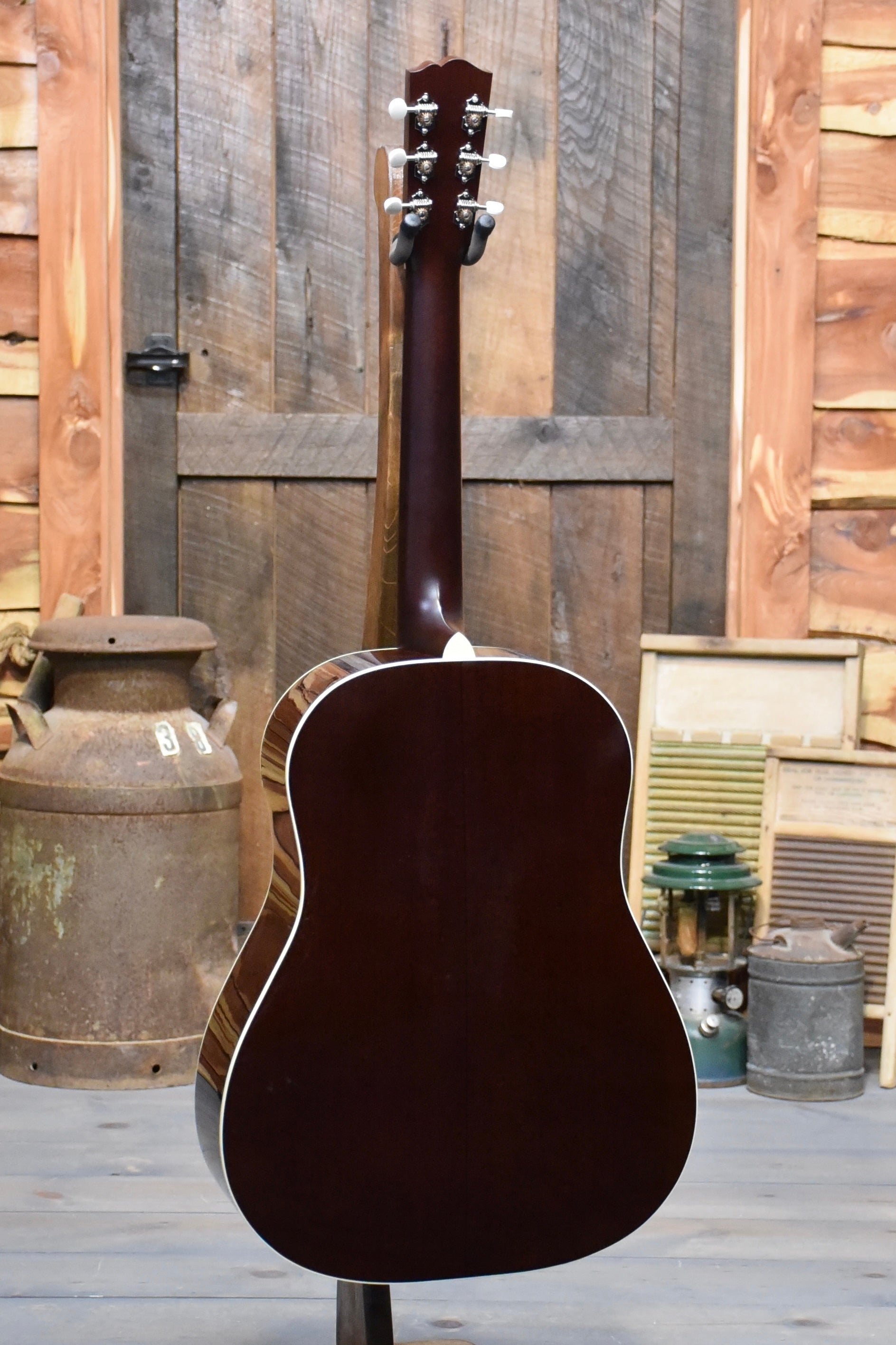 Santa Cruz RS Model Dreadnought Guitar With Case - Banjo