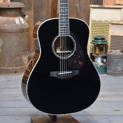 Yamaha LL16DRBLHC Handcrafted A.R.E. Acoustic-Electric Guitar With Case - Black Deluxe Model