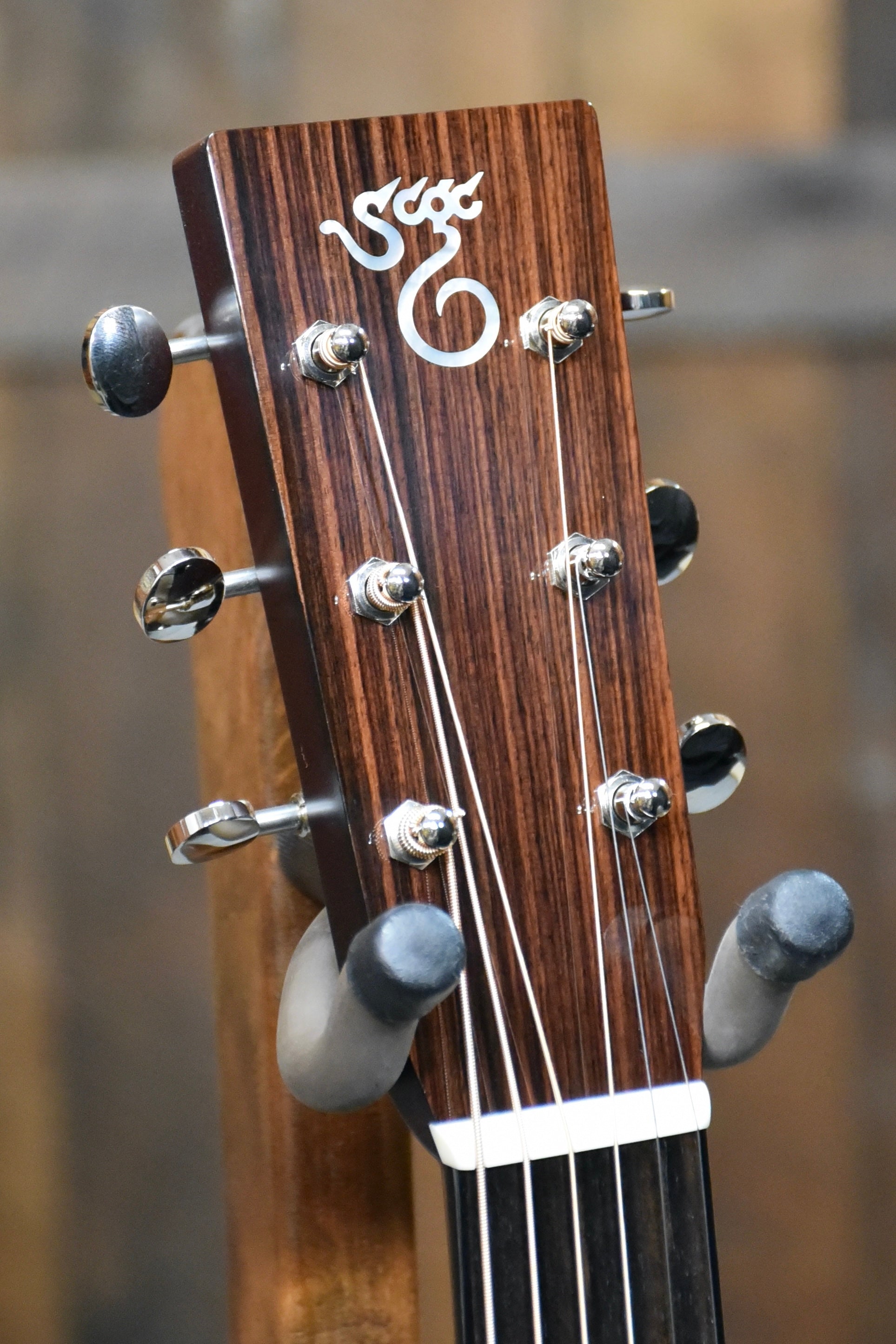 Santa Cruz DPW Pre War Dreadnought Guitar With Case