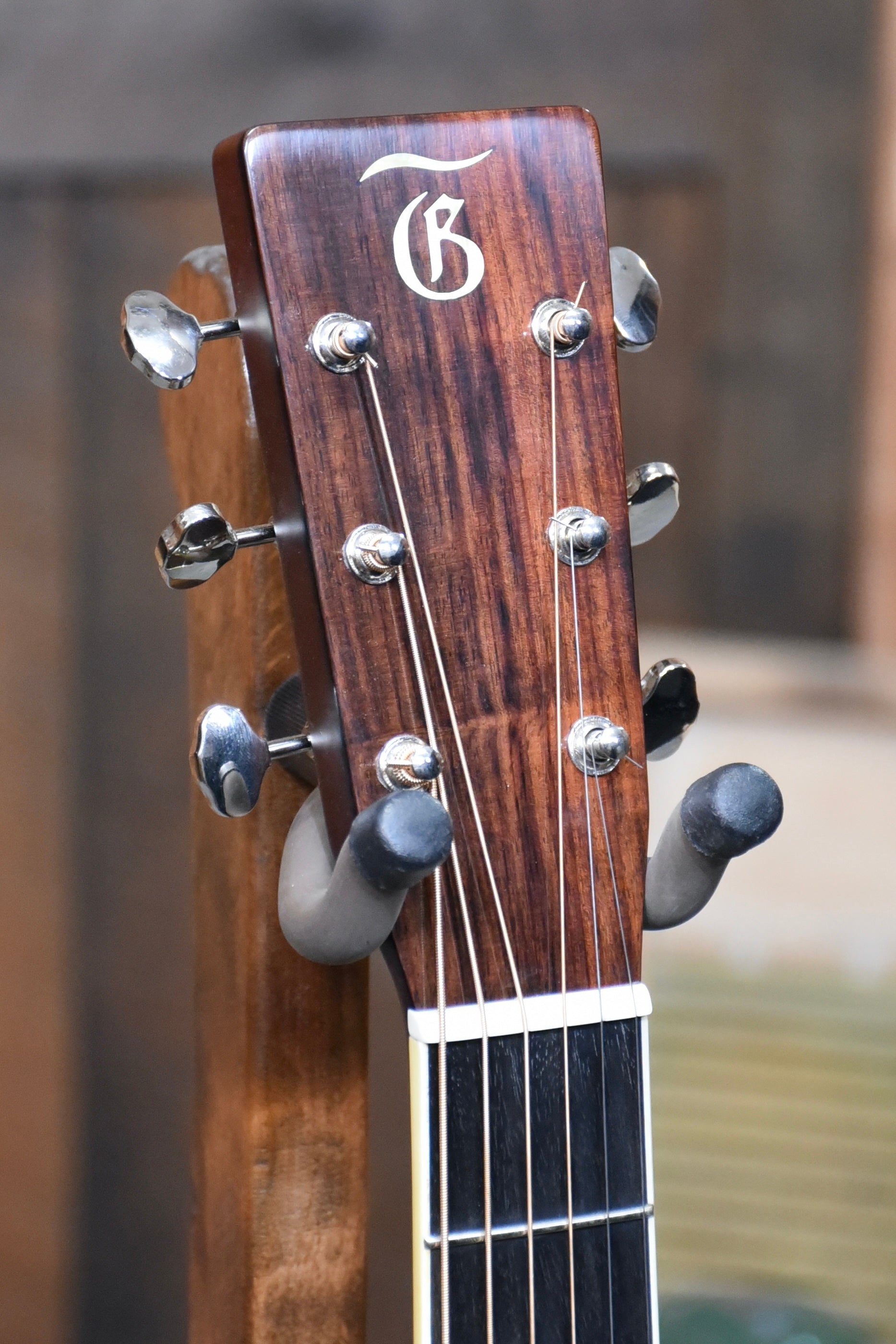 Gallagher Guitar Co. Sunburst Bluegrass Bell Custom Large Soundhole Dreadnought Guitar With Case