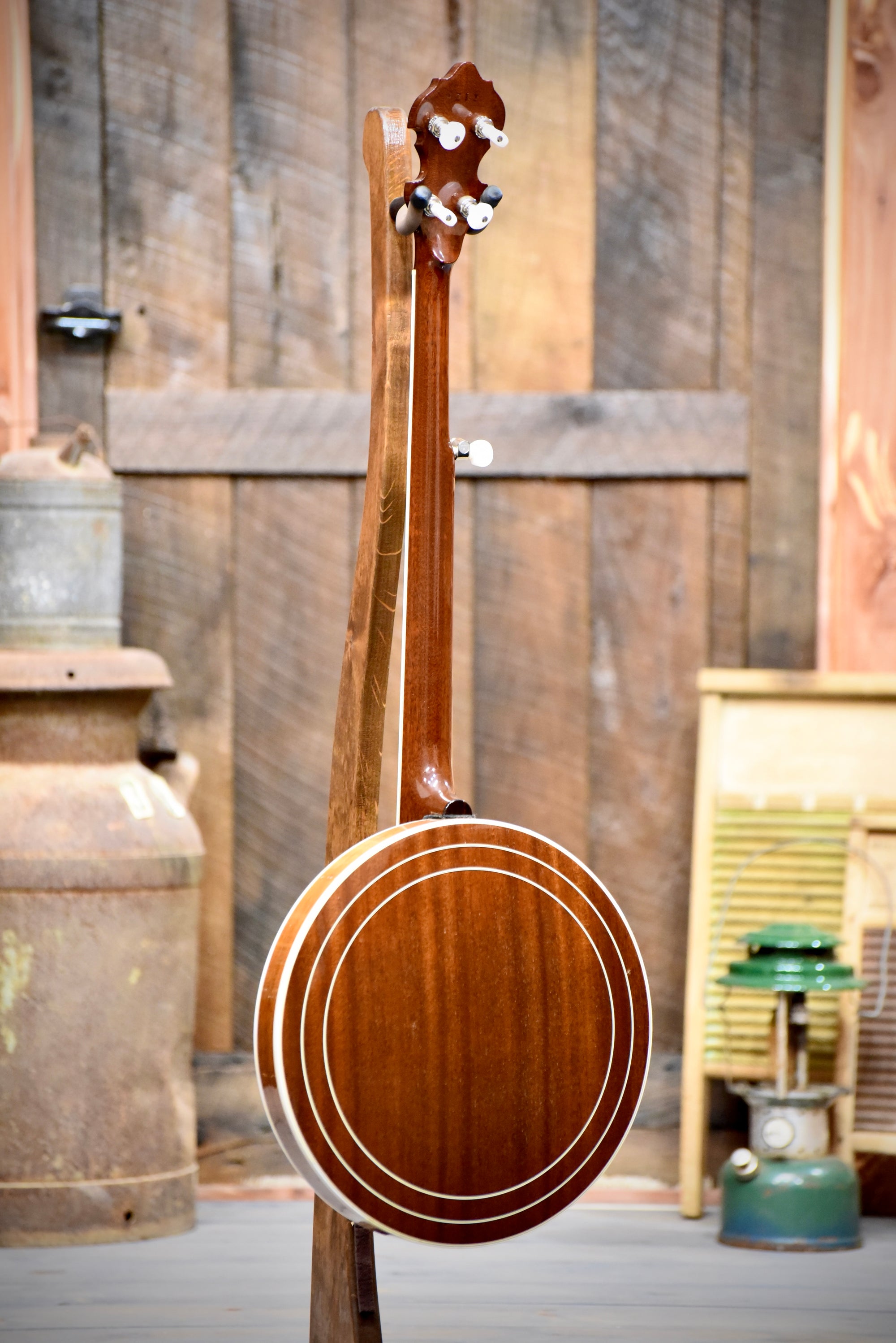 Pre-Owned Deering Golden Wreath Banjo with Case