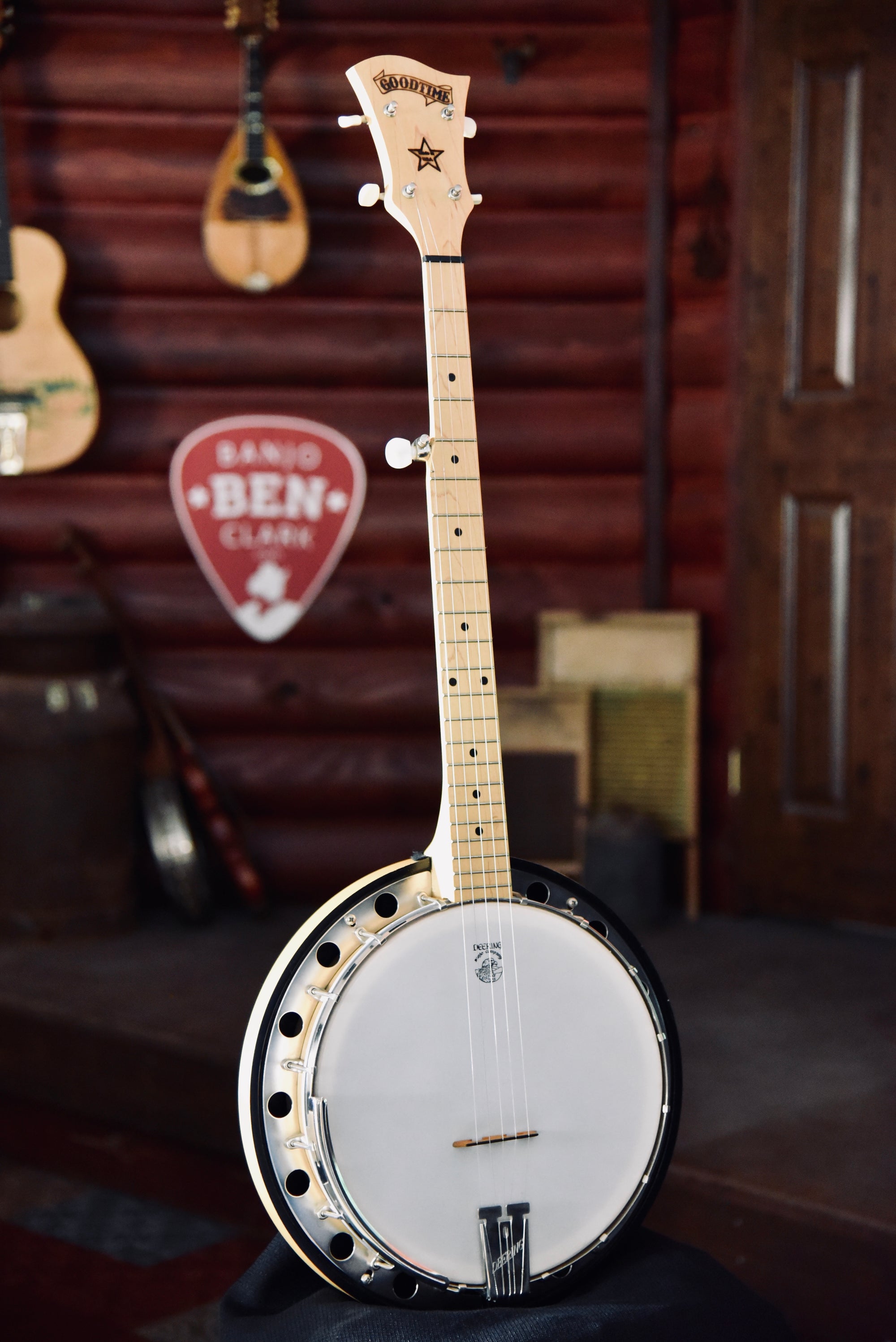 Pre Owned Deering Goodtime Two Resonator Banjo With Case Banjo Ben s General Store