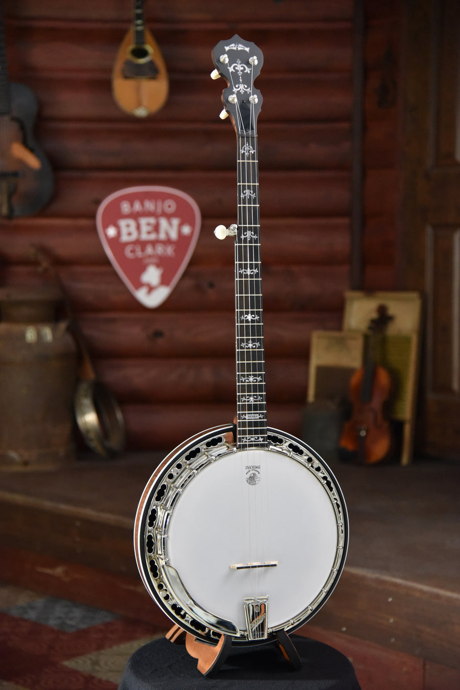 Deering Sierra Maple 5-String Banjo with Case