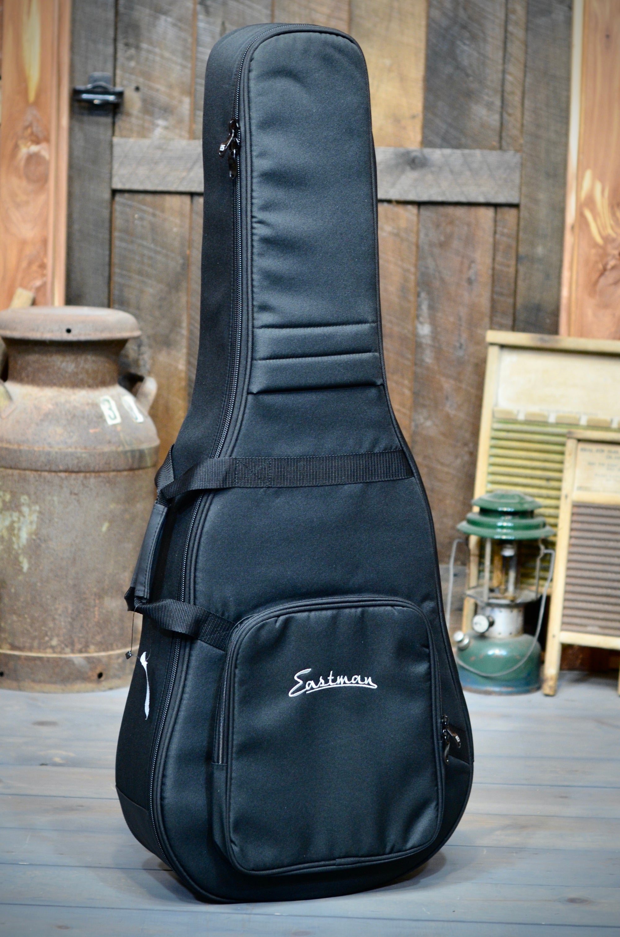 Pre-Owned E1D Eastman Acoustic Guitar With Case