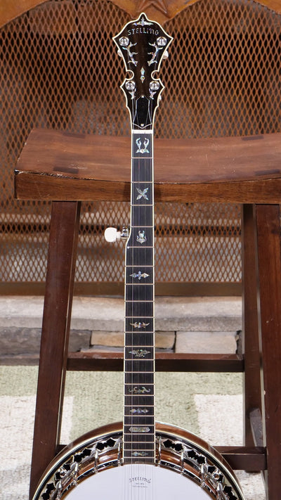 Stelling Staghorn Walnut 5-String Banjo with Case