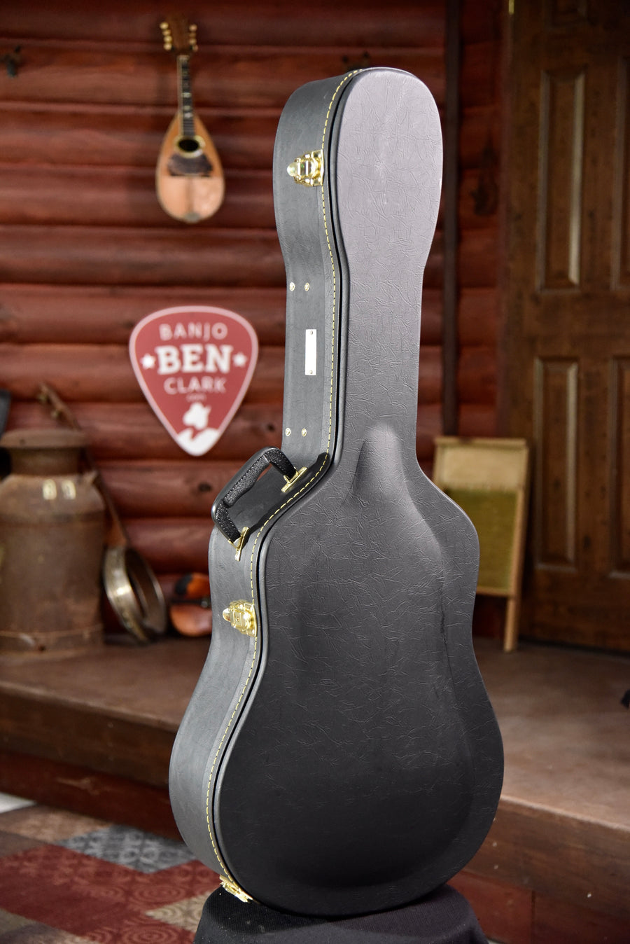 Golden Gate Dreadnought Hardshell Guitar Case C-1510