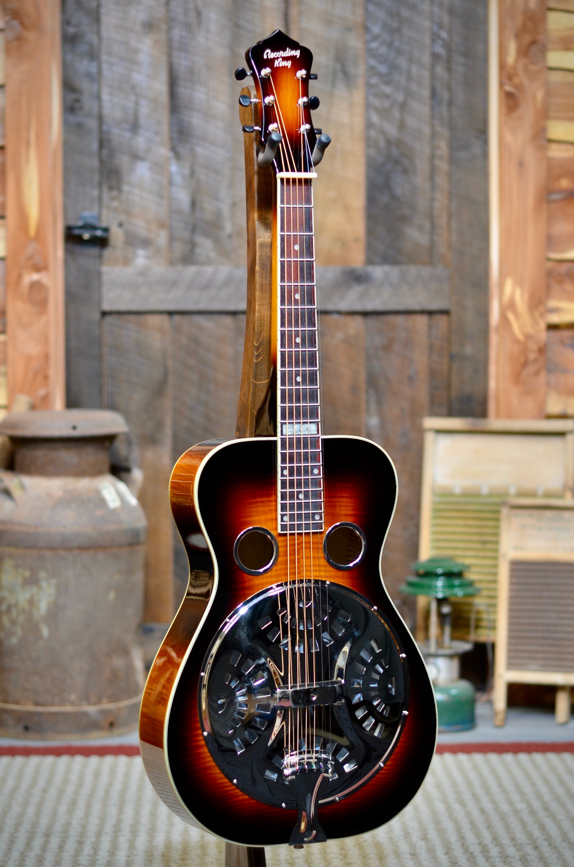 Pre owned resonator deals guitars