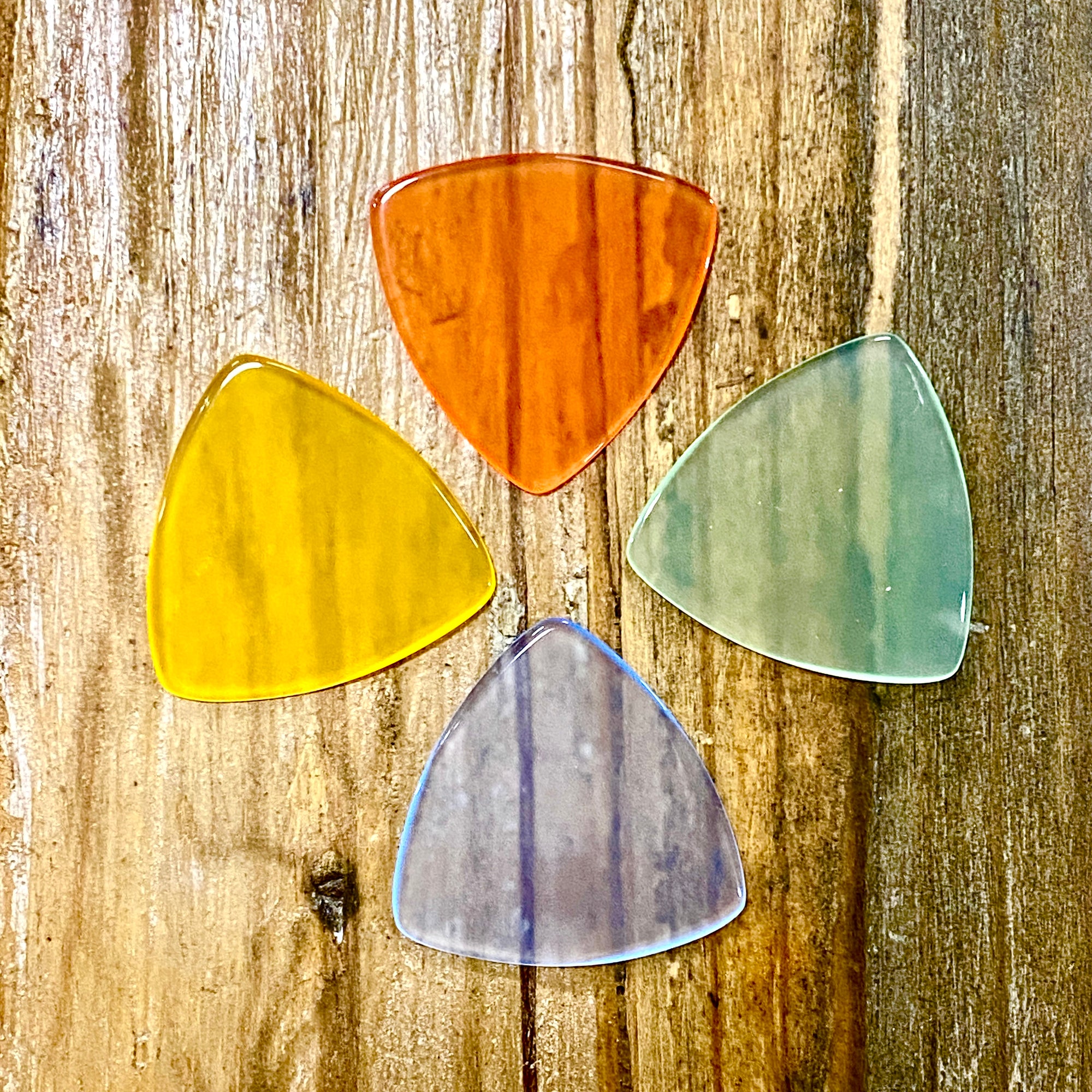 ToneSlabs FS Signature Medium Triangle Flatpick