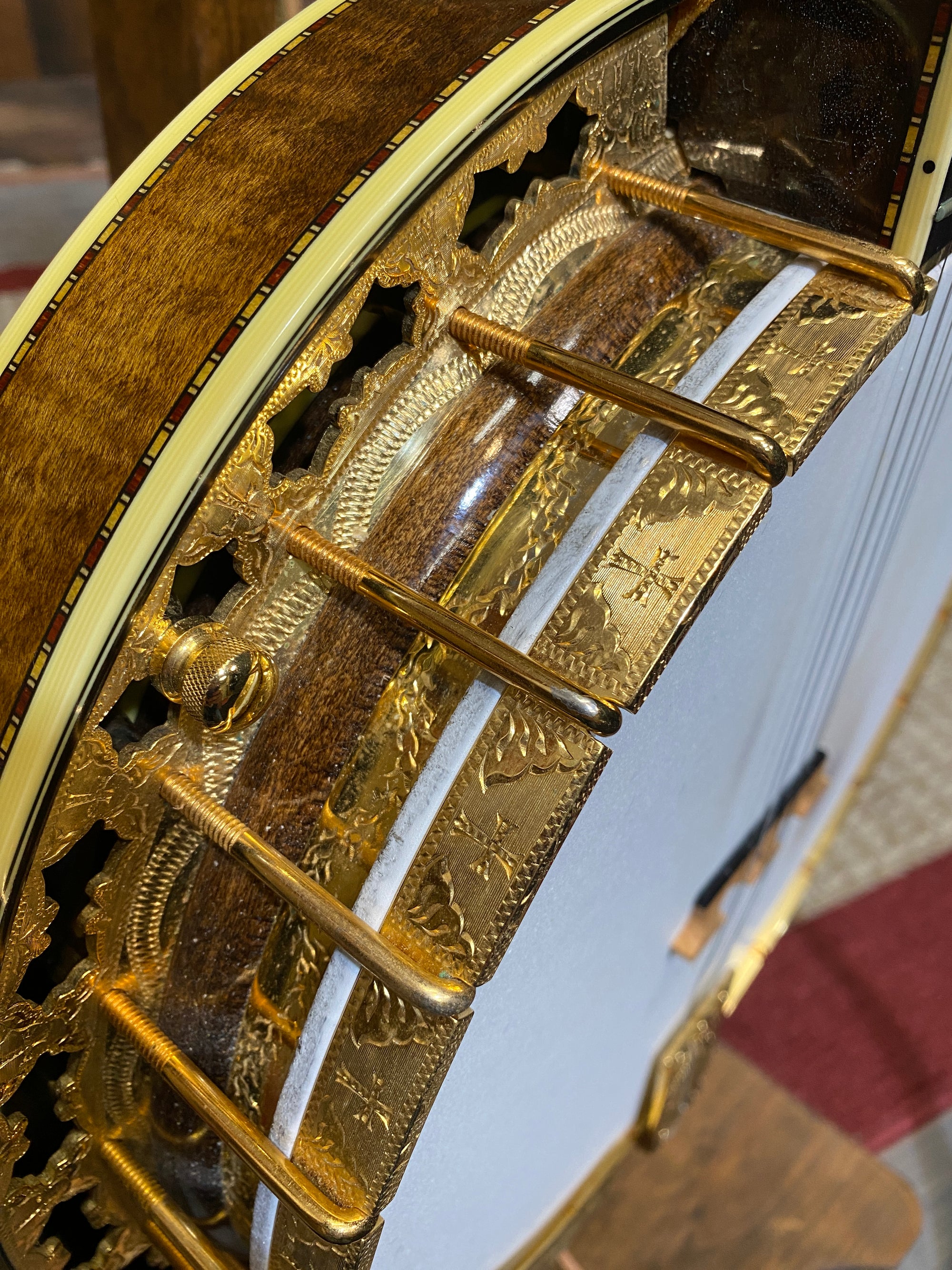 Pre-Owned Stelling Maple Golden Cross Old Wood Rim 5-String Bluegrass Banjo with Case