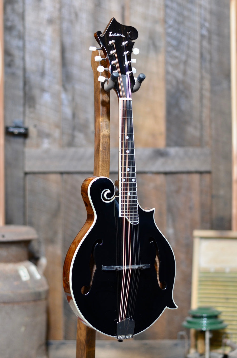 Mandolins - Banjo Ben's General Store