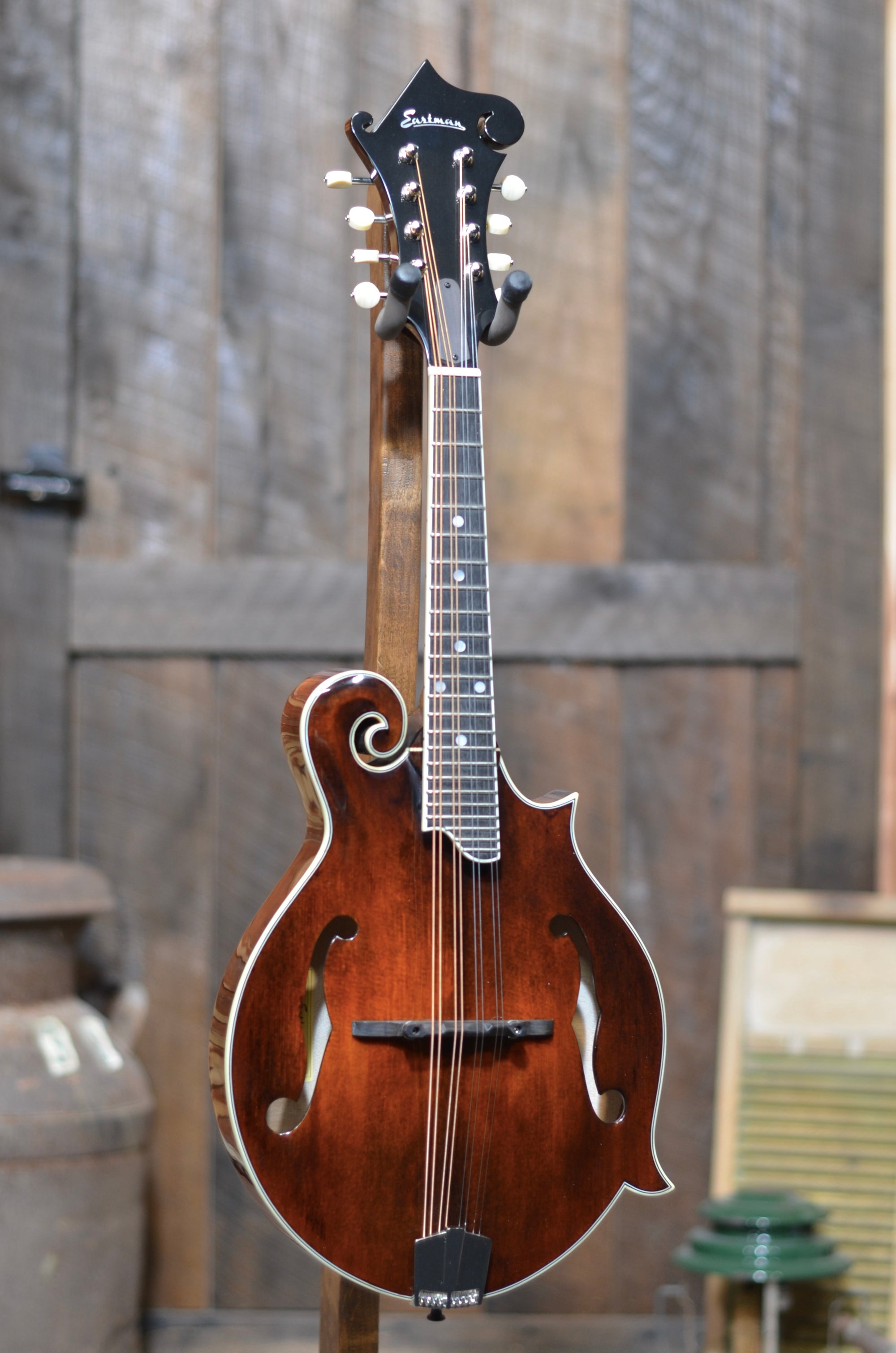 Eastman MD515 F-Style Mandolin With Case - Banjo Ben's General Store