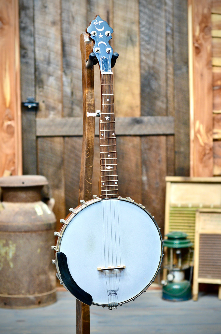 Pre-Owned Saga Short Scale Travel Banjo