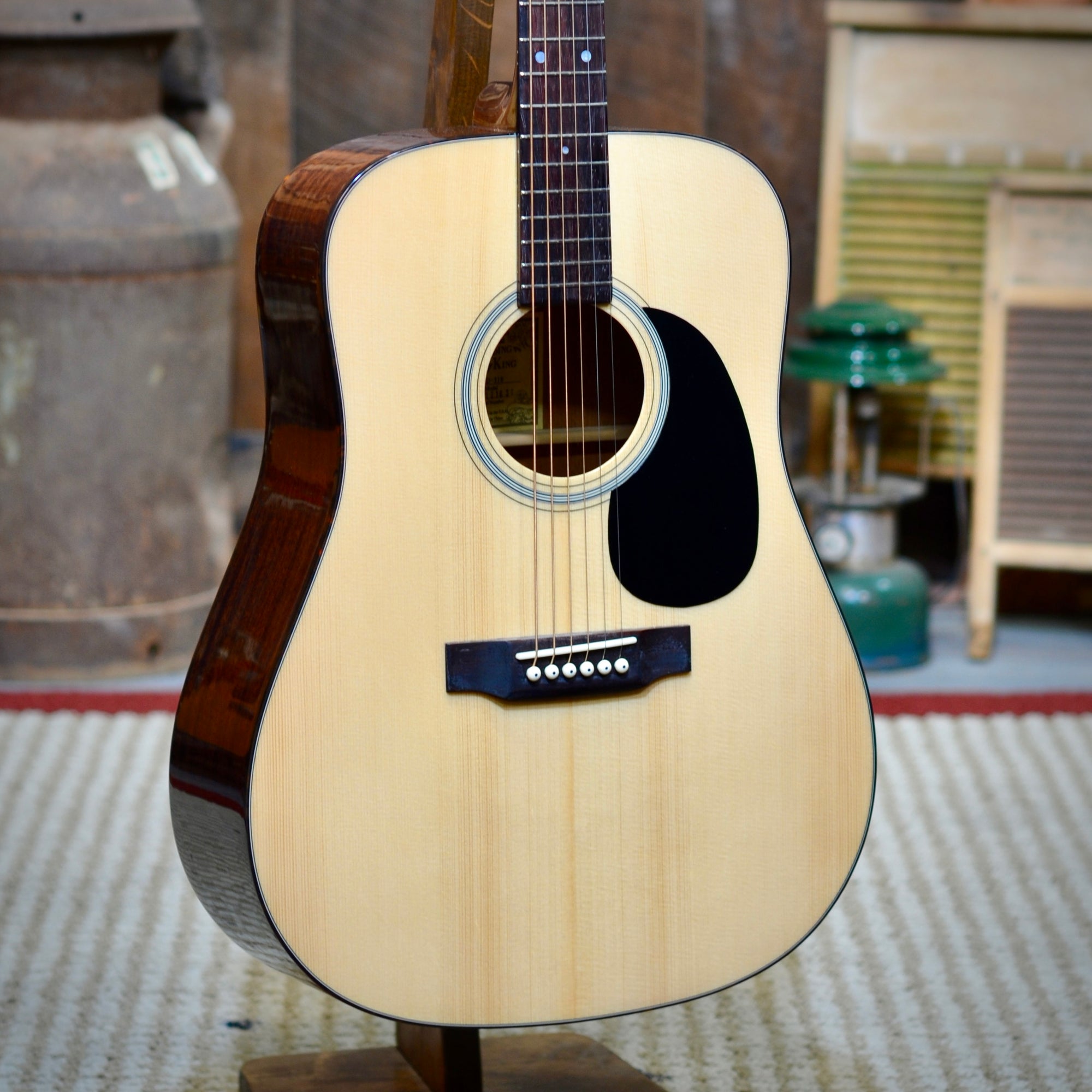 Pre-Owned Recording King RD-318 Dreadnought Acoustic Guitar