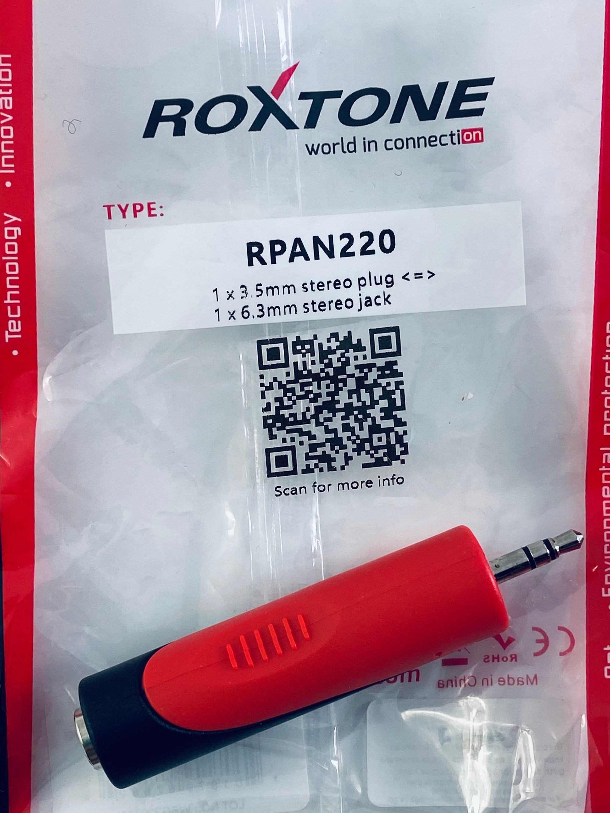 Roxtone RPAN220 1/8” Male To 1/4” Female Adapter