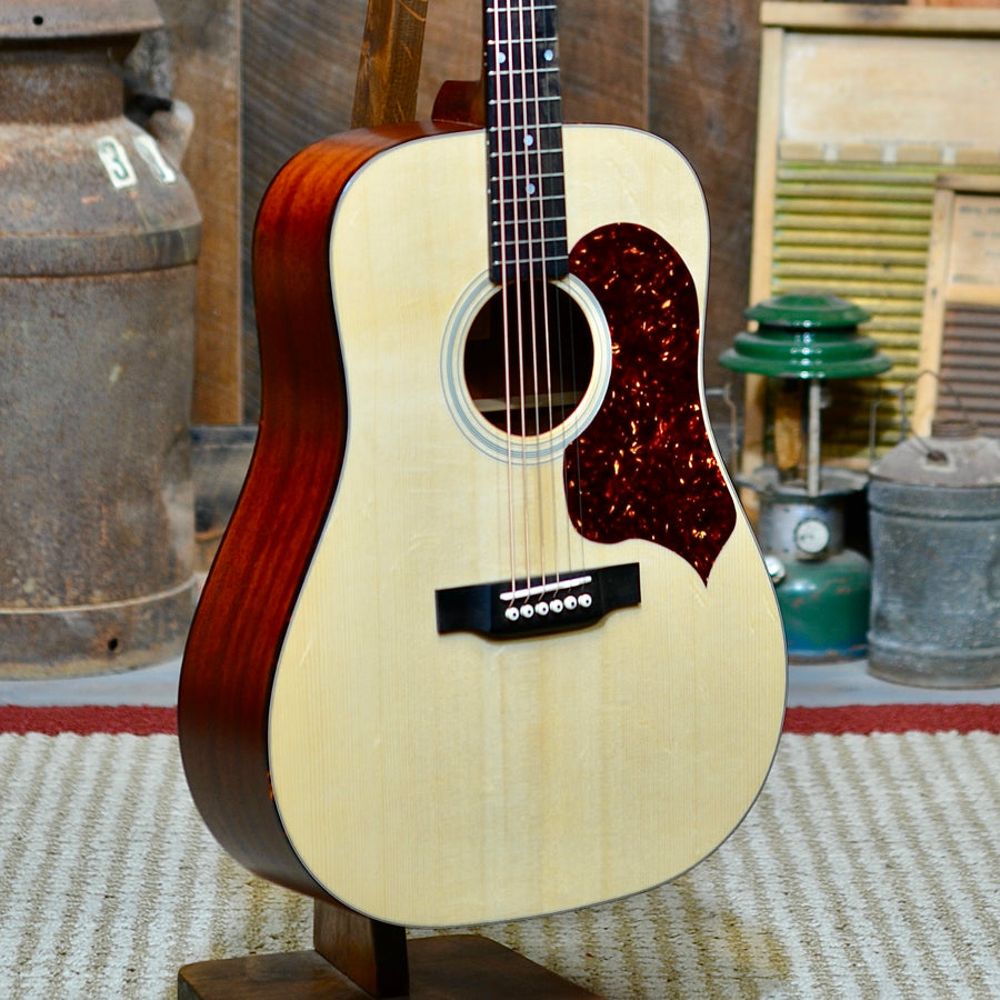 Pre-Owned E1D Eastman Acoustic Guitar With Case