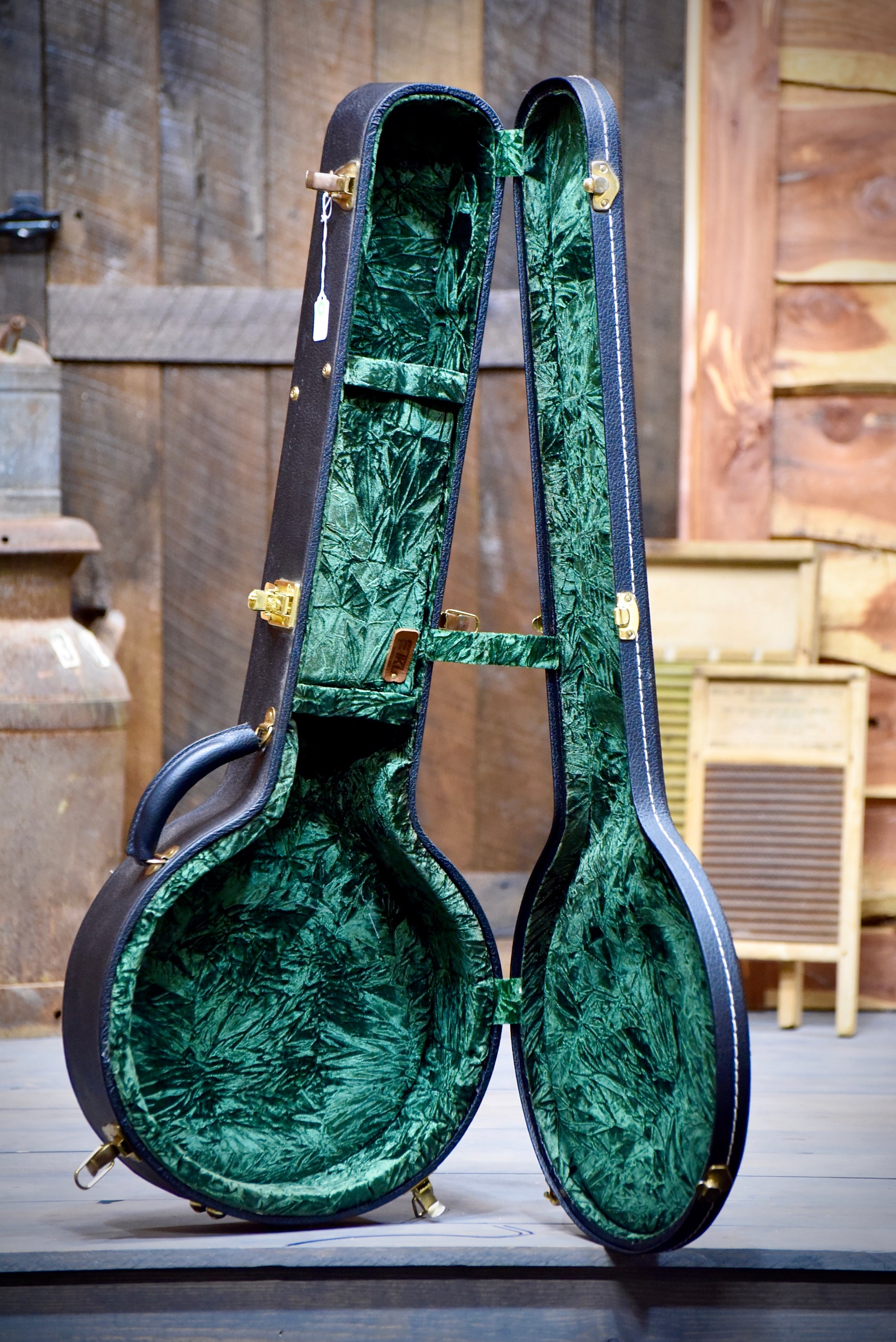 Pre-Owned Stelling Master Flower Golden Deluxe 5-String Banjo With Case