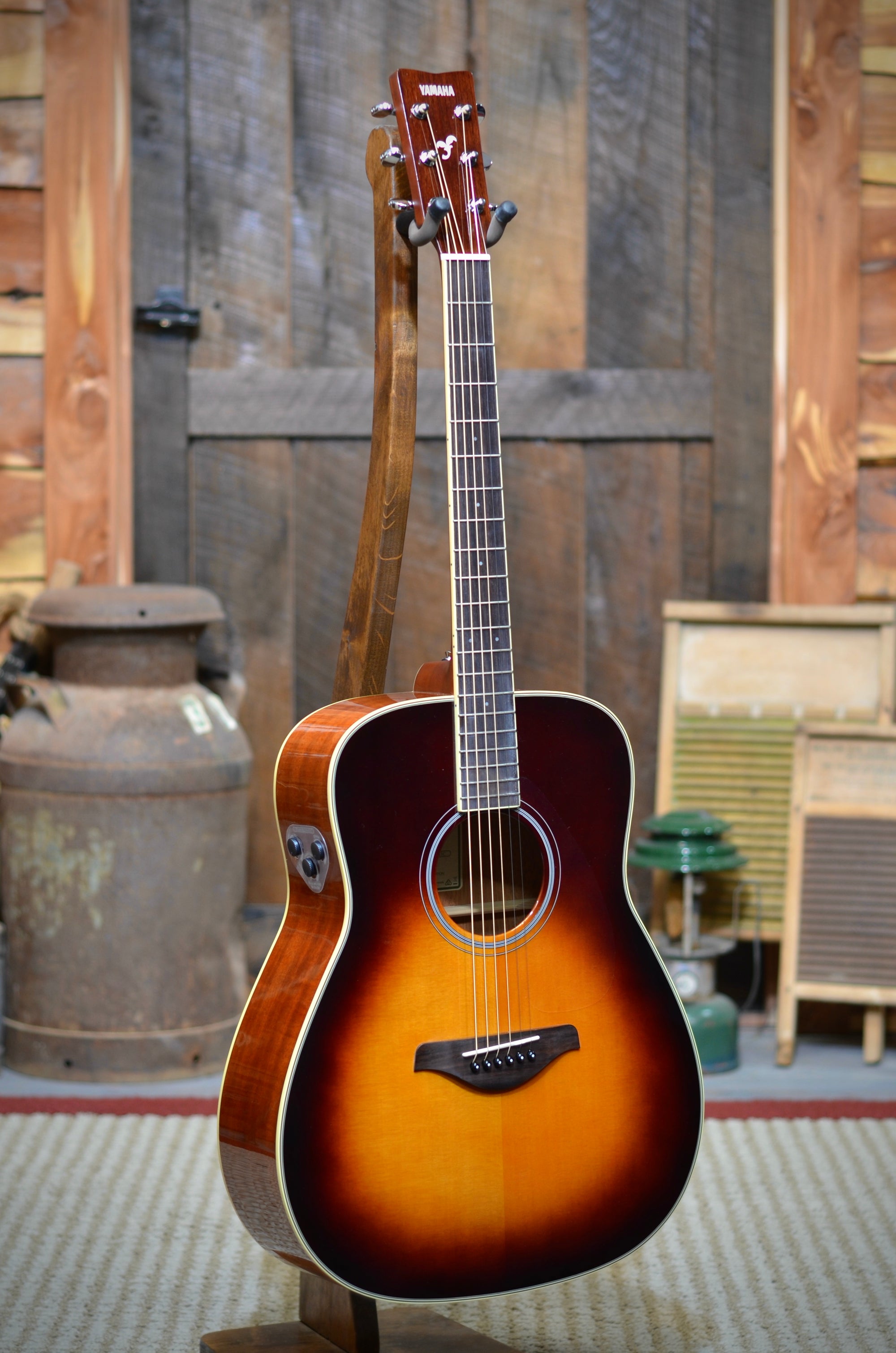 Sunburst dreadnought store acoustic guitar