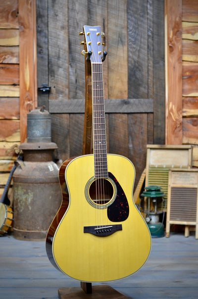 Yamaha LL6M/ARE Mahogany Dreadnought Acoustic Guitar - Banjo Ben's
