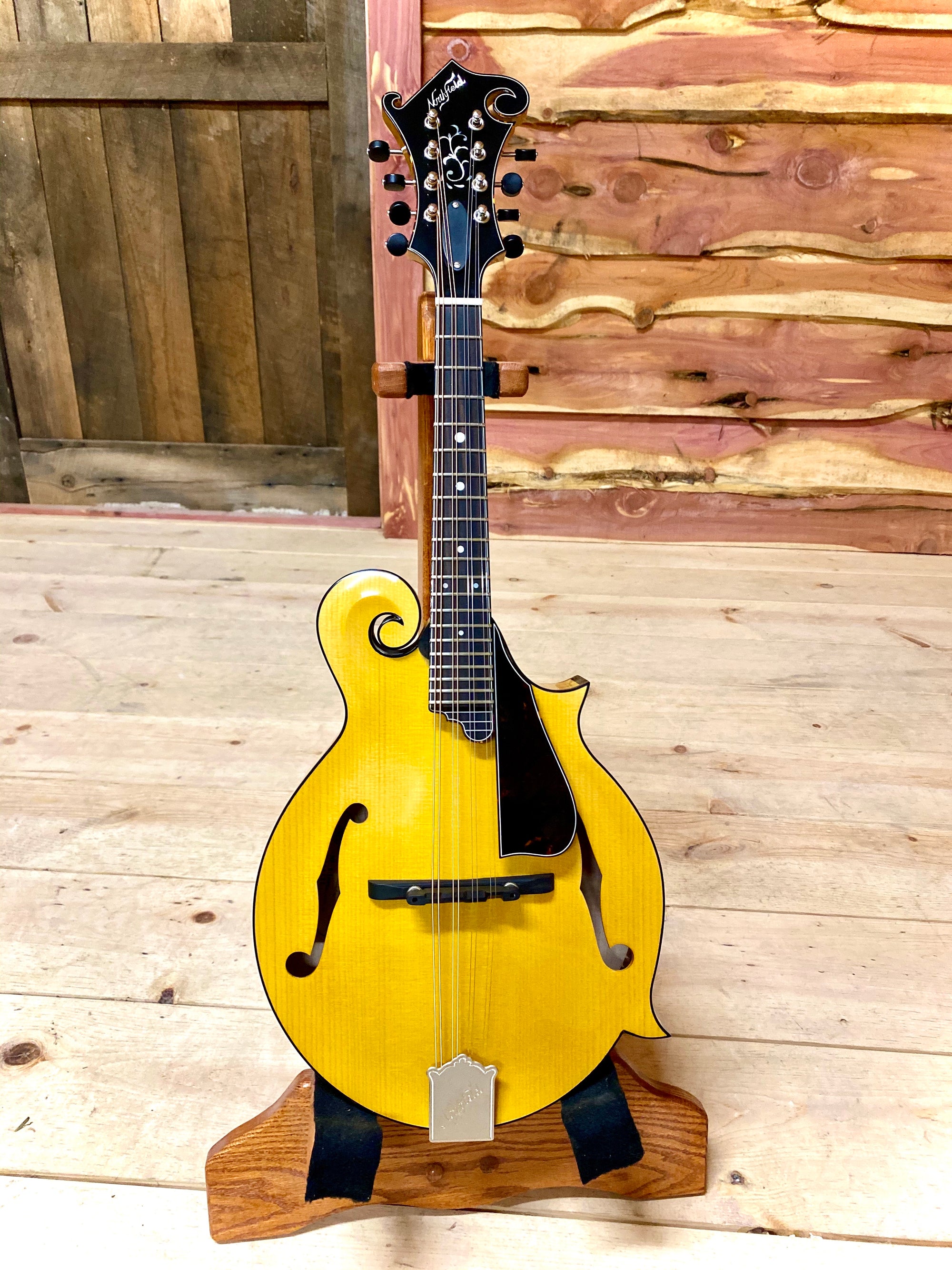 Northfield Big Mon Natural Finish Tortoise Bound F-Style Mandolin With Case