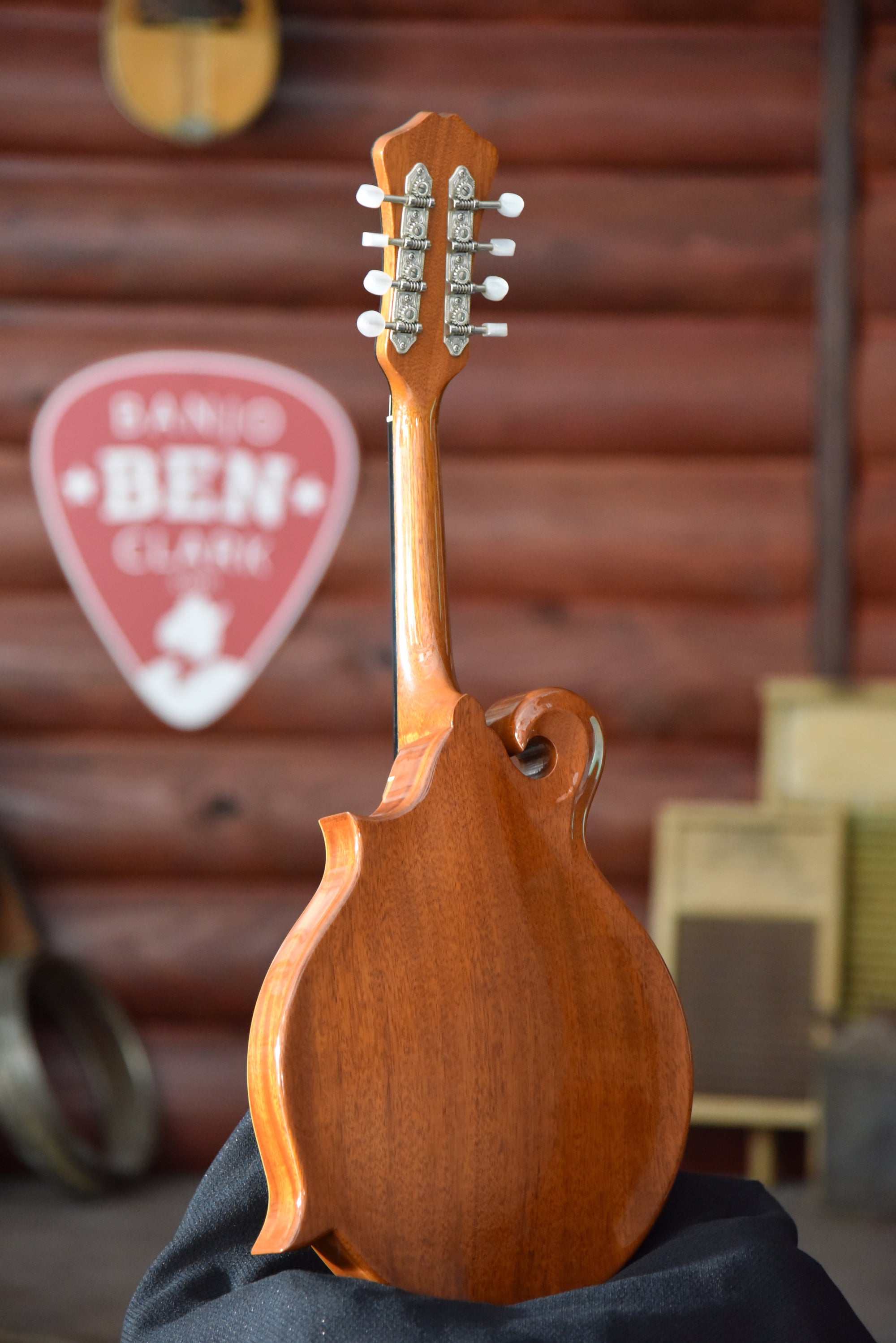 Weber Gallatin Pre-Owned F-Style Oval Hole Mandolin With Case